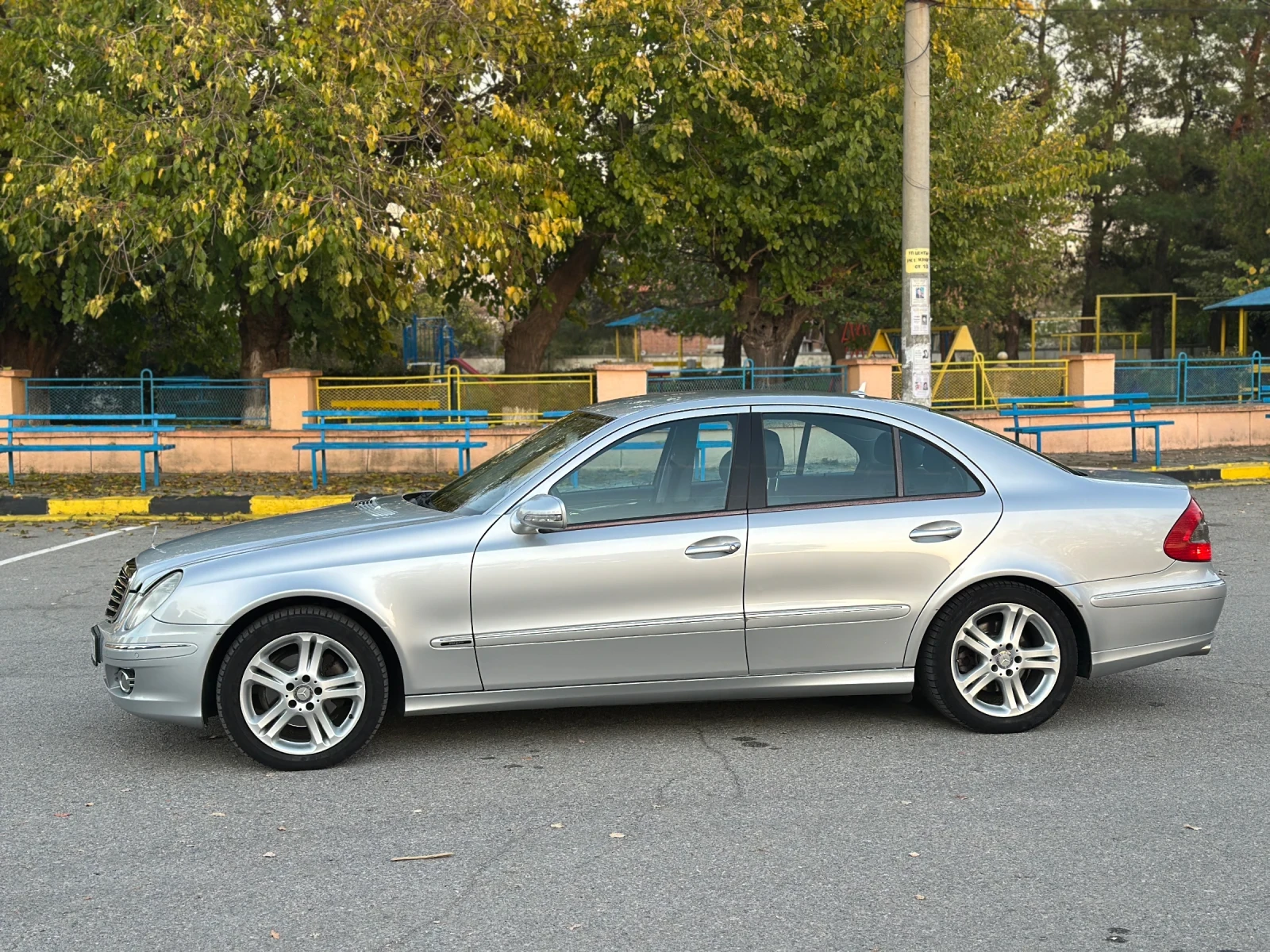 Mercedes-Benz E 320 3.0 V6 - изображение 5