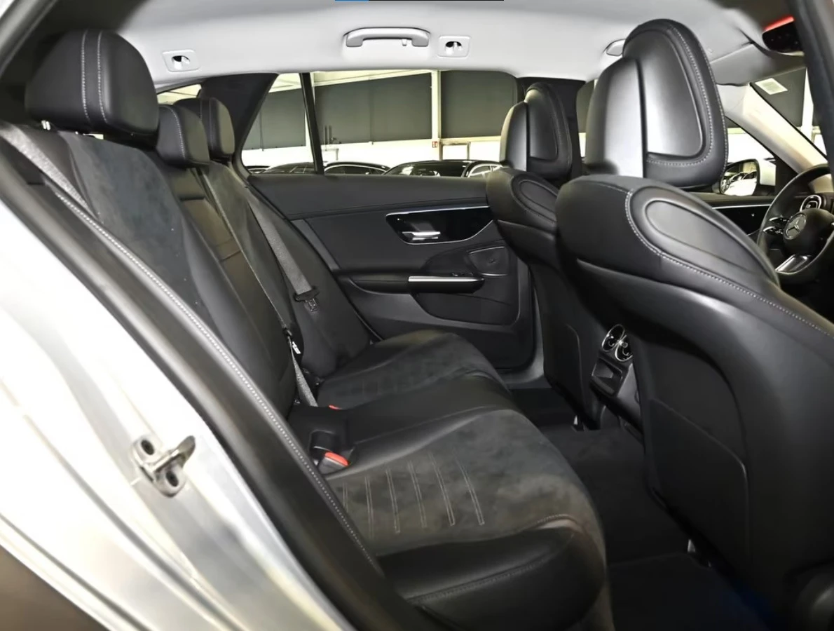 Mercedes-Benz C 300 T-Modell* 4Matic* AMG* Advanced* LED - изображение 7