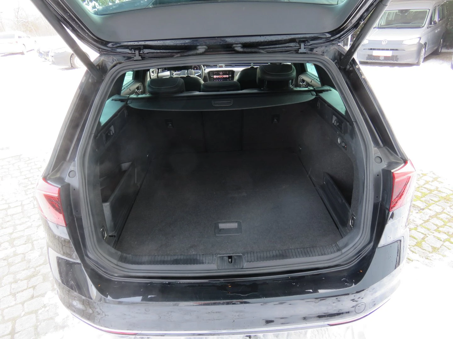 VW Passat Elegance 2.0 TDI SCR DSG | Mobile.bg � ����������� 7