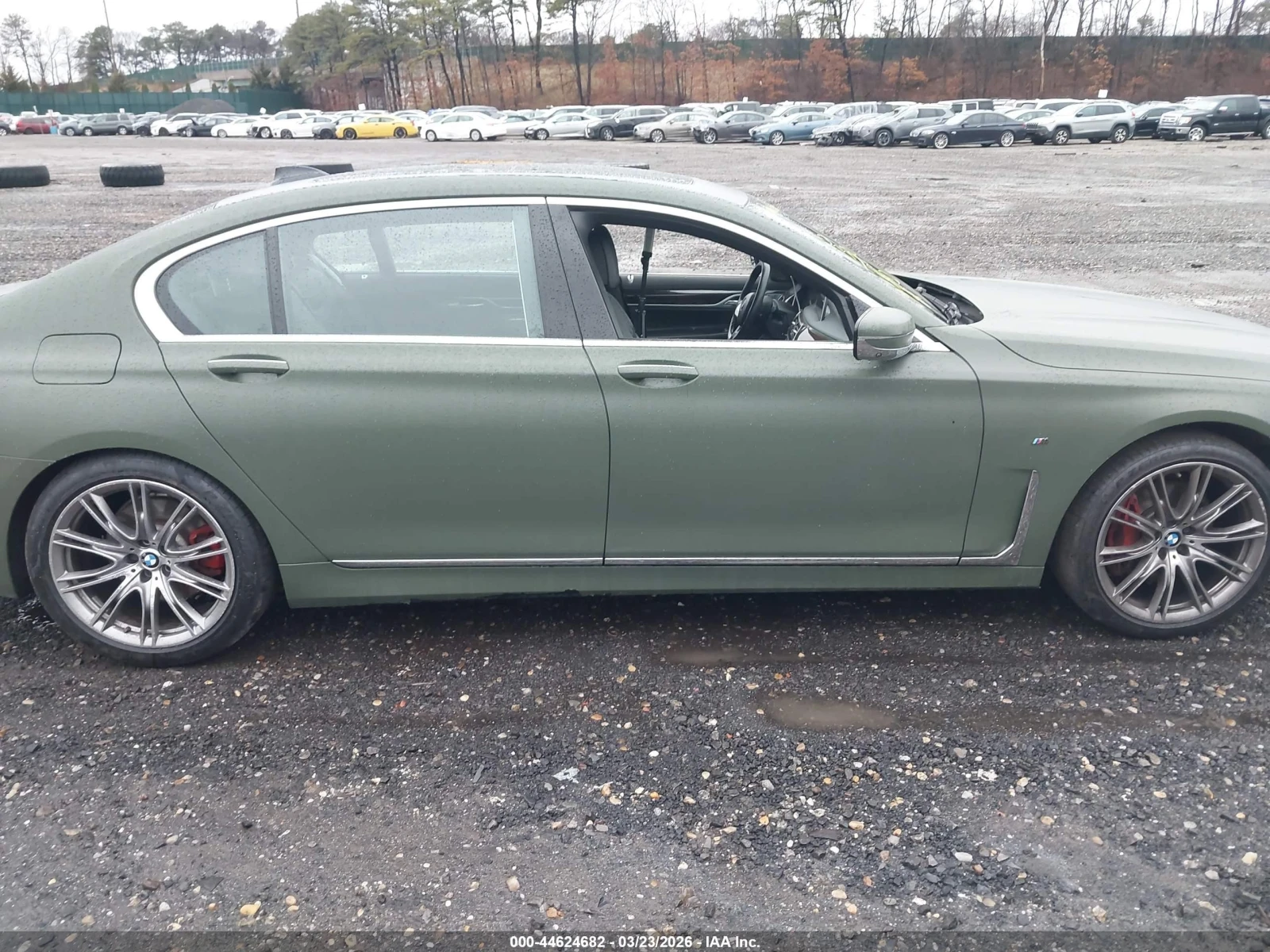 BMW 740 Xi* B58* Distronic* Harman Kardon* HeadUp* МАСАЖ, снимка 8 - Автомобили и джипове - 54421589