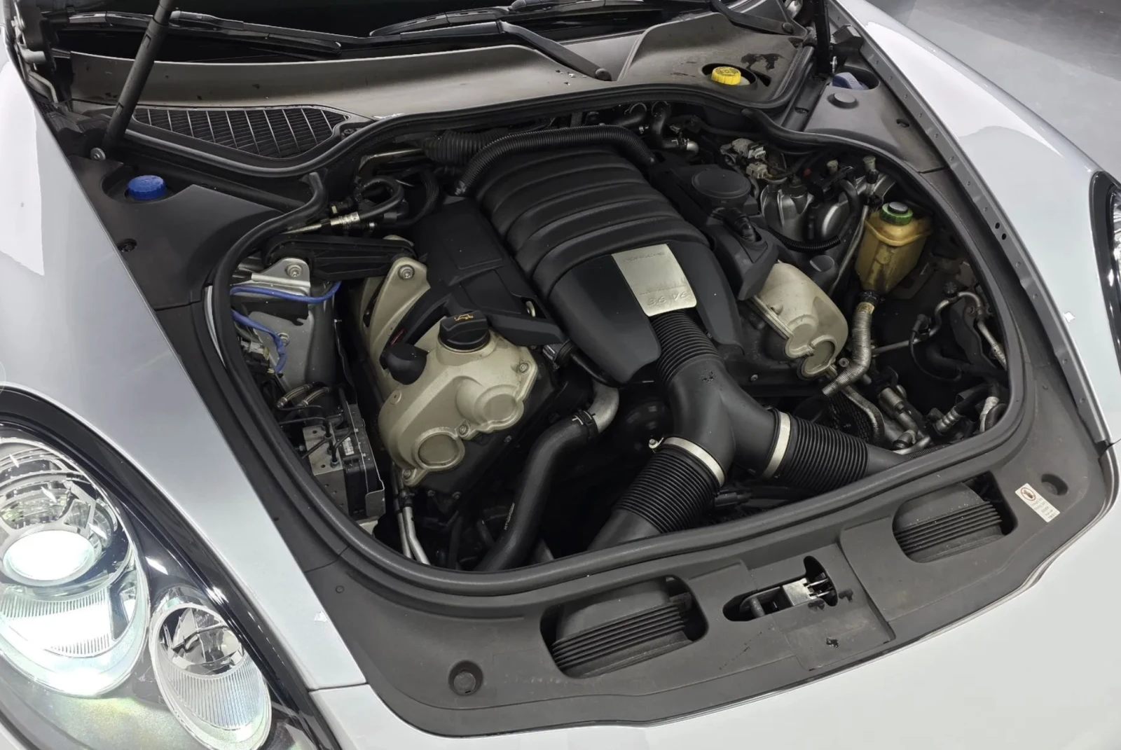 Porsche Panamera АВТОКРЕДИТ* ПОДГРЕВ* ОБДУХВАНЕ* 360* BOSE* ПАНОРАМ, снимка 4 - Автомобили и джипове - 54564963