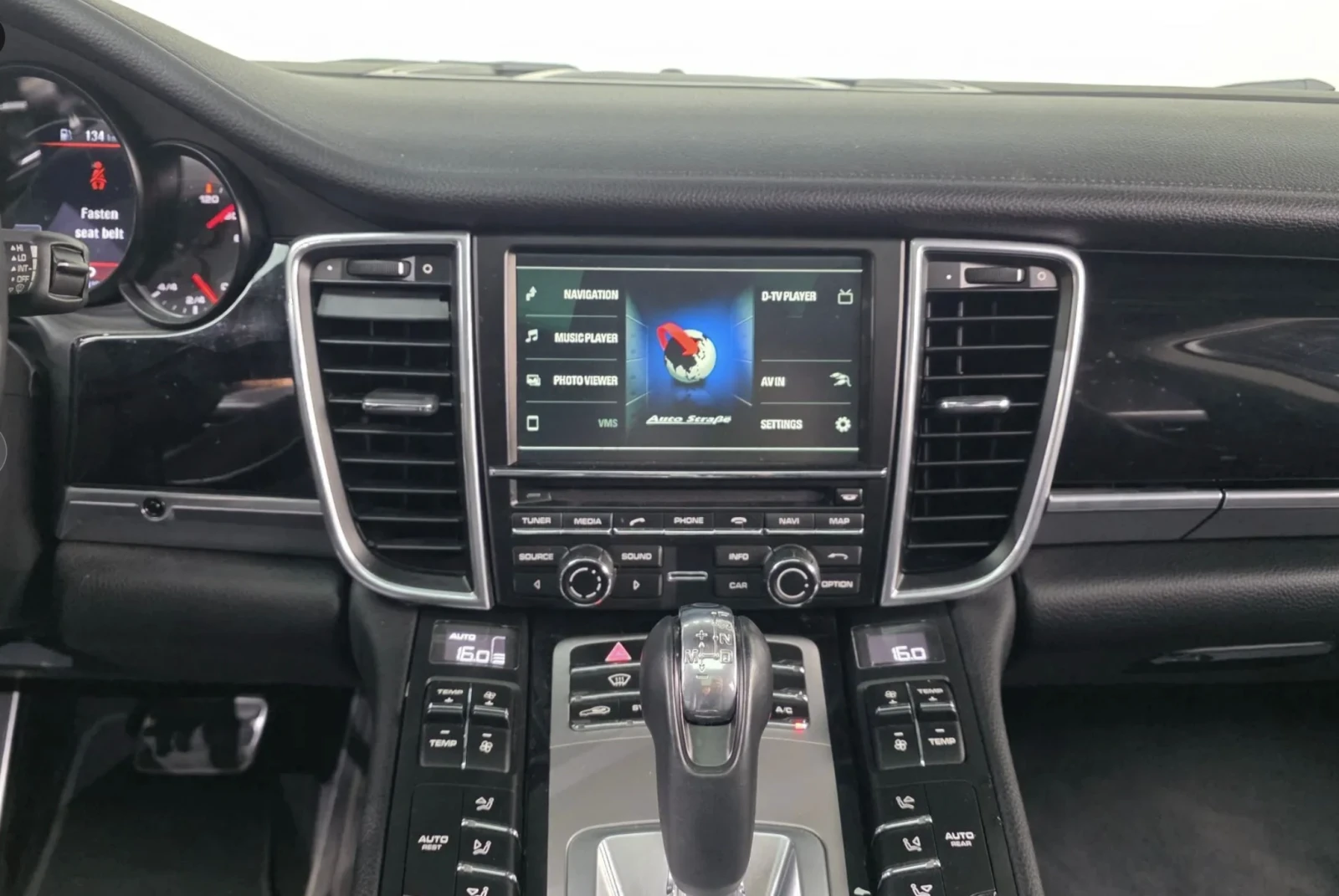 Porsche Panamera АВТОКРЕДИТ* ПОДГРЕВ* ОБДУХВАНЕ* 360* BOSE* ПАНОРАМ, снимка 12 - Автомобили и джипове - 54564963