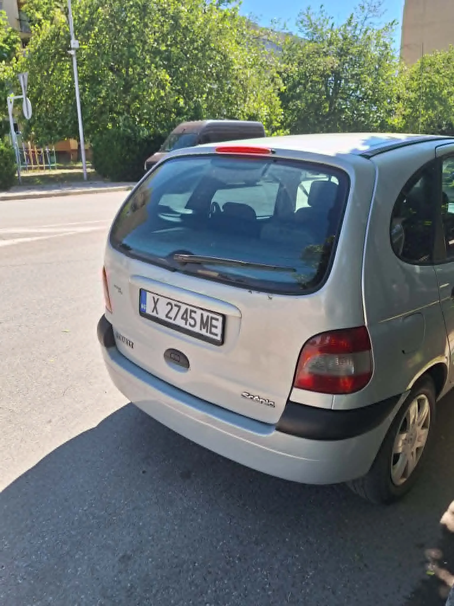 Renault Scenic не, снимка 12 - Автомобили и джипове - 54580164