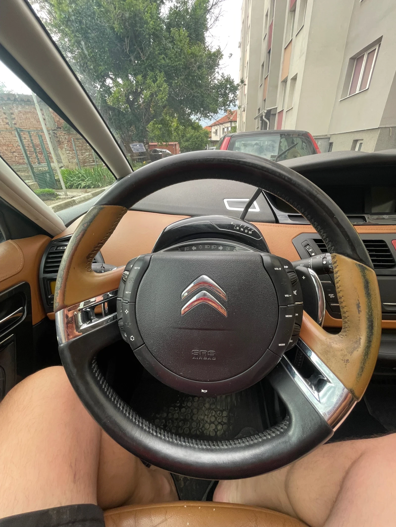 Citroen Grand C4 Picasso, снимка 16 - Автомобили и джипове - 54627072