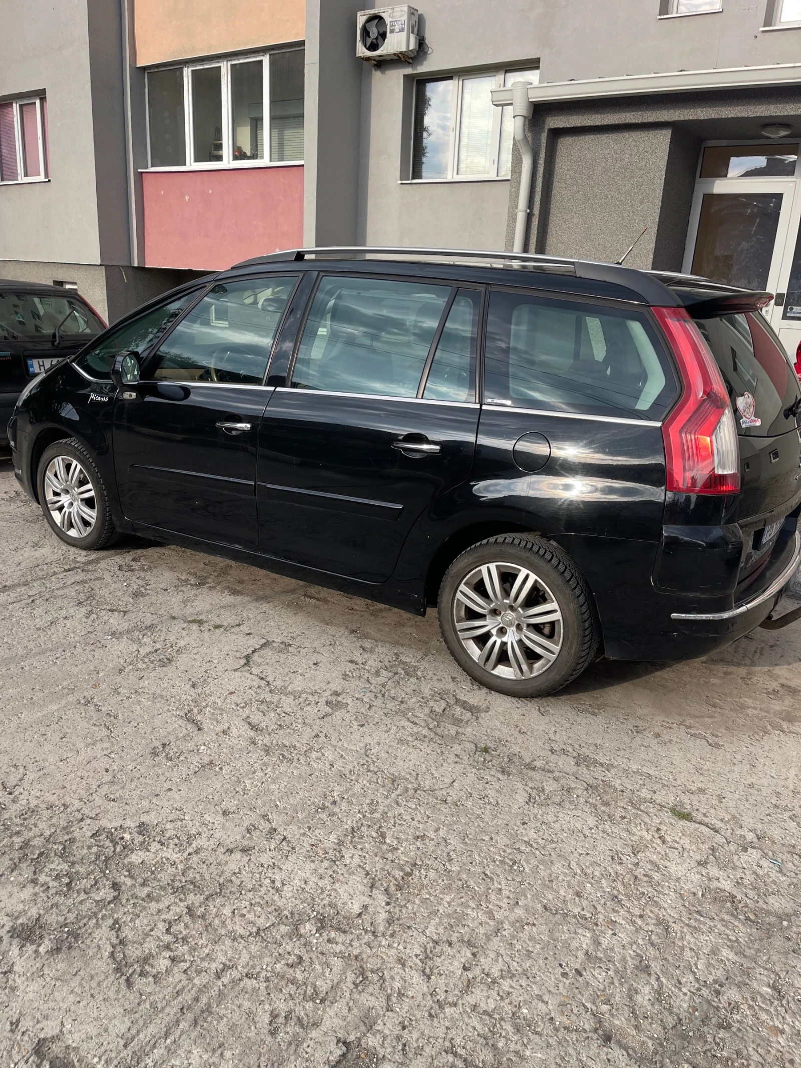 Citroen Grand C4 Picasso, снимка 2 - Автомобили и джипове - 54627072