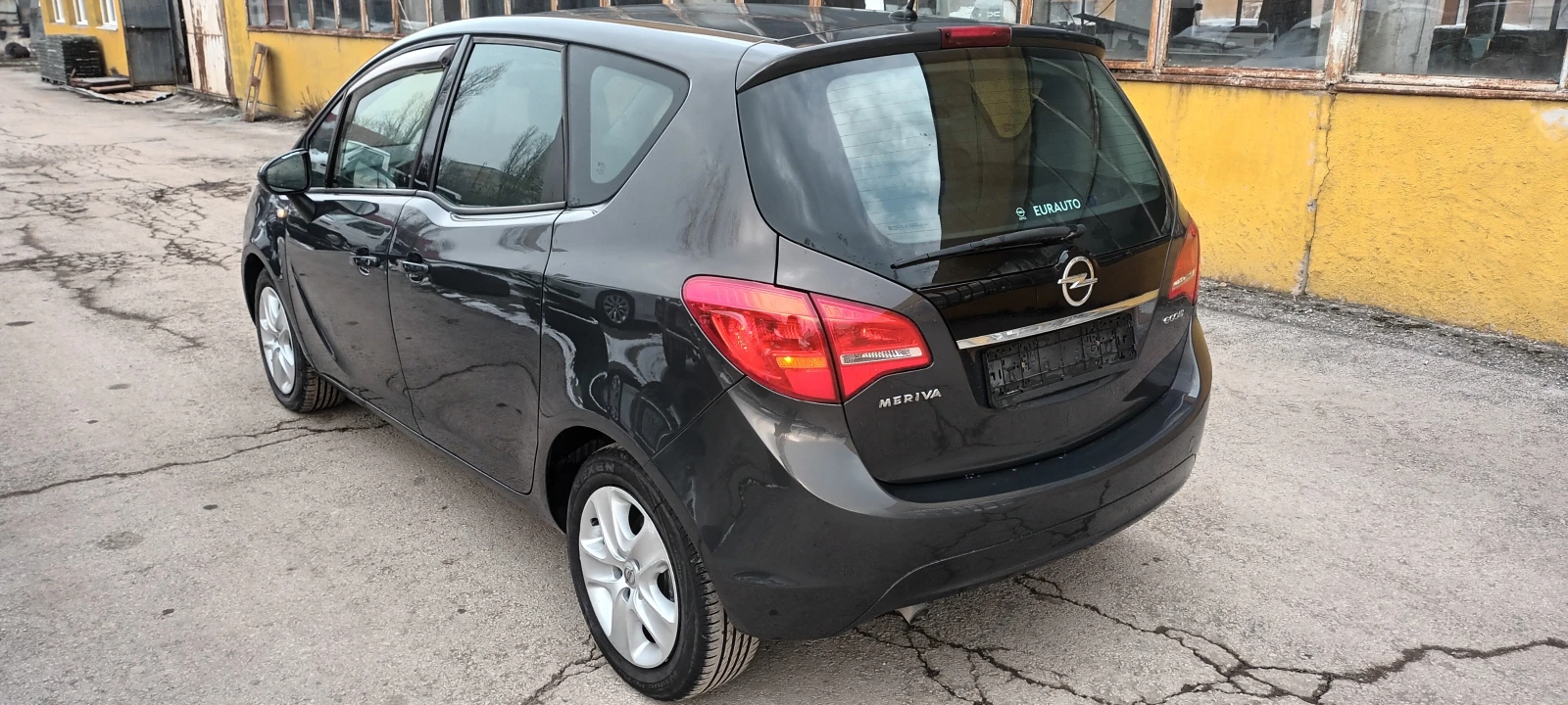 Opel Meriva 1.6cdti, снимка 6 - Автомобили и джипове - 54692358