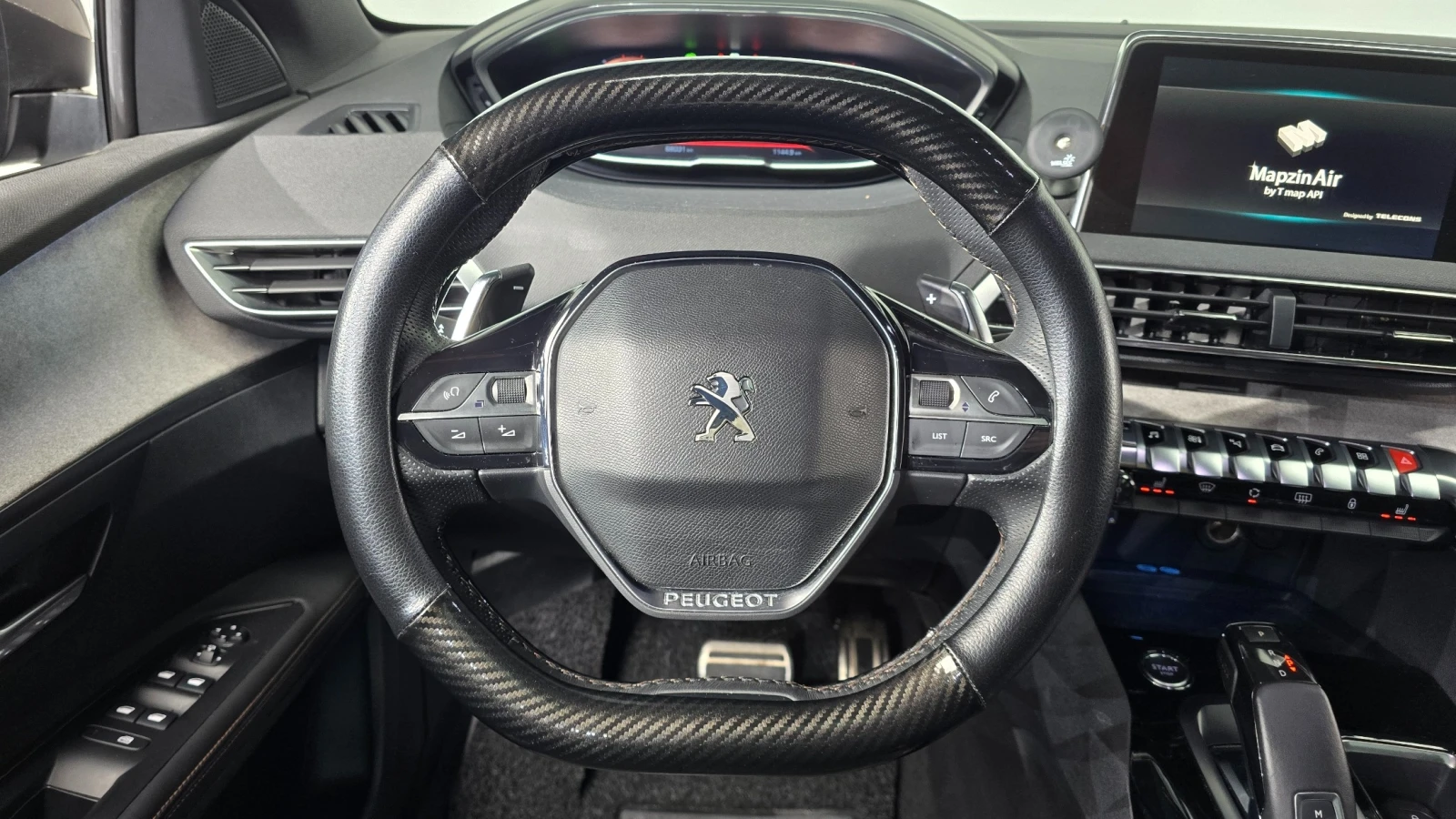 Peugeot 5008 2.0 BlueHDi GT | MEMORY | PANORAMA | LED, снимка 13 - Автомобили и джипове - 54712954