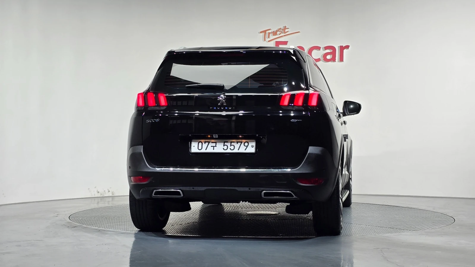 Peugeot 5008 2.0 BlueHDi GT | MEMORY | PANORAMA | LED, снимка 4 - Автомобили и джипове - 54712954