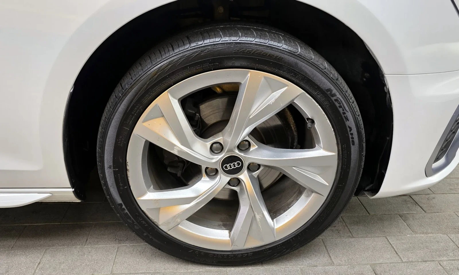 Audi A4 40 TFSI Premium, снимка 3 - Автомобили и джипове - 54747209