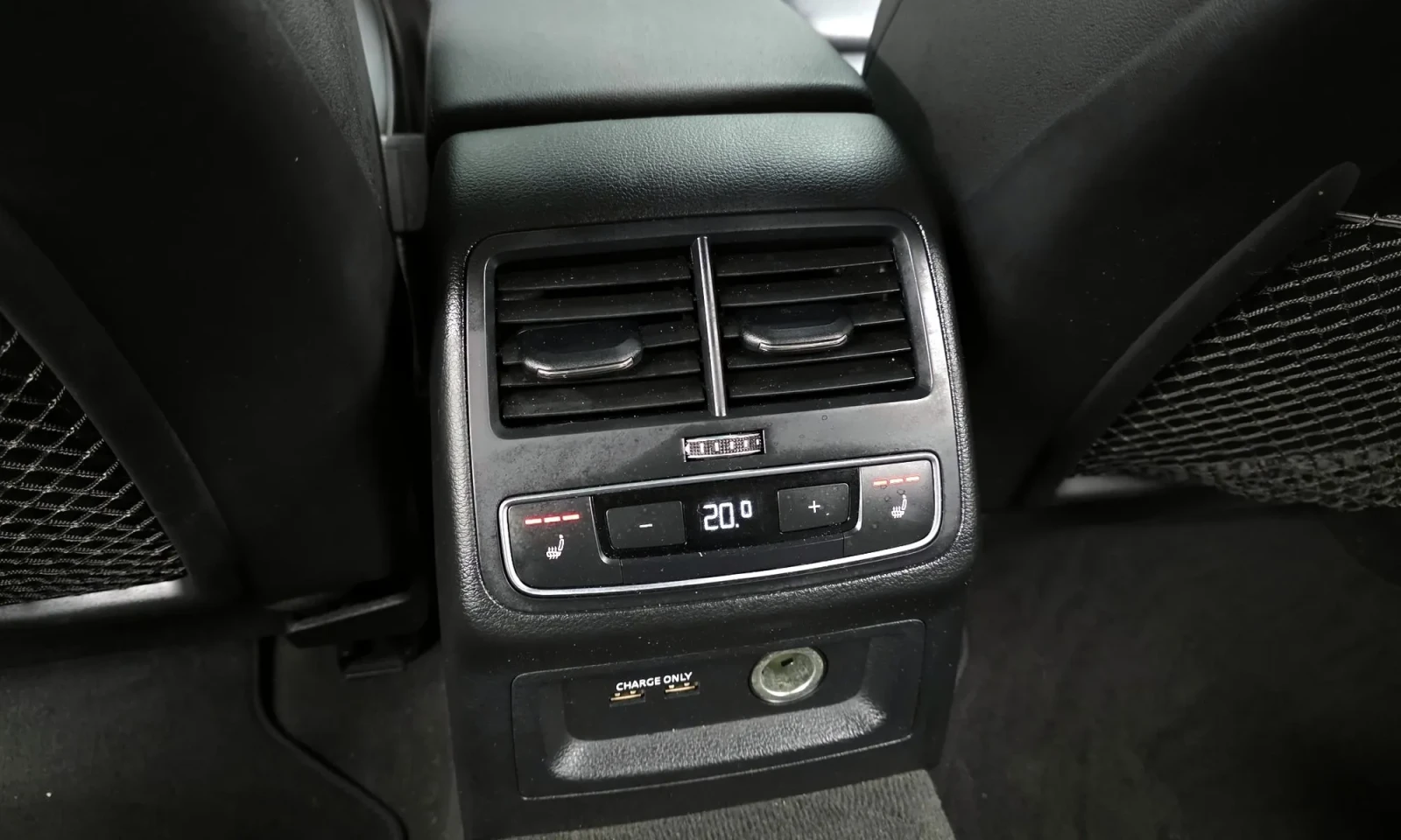 Audi A4 40 TFSI Premium, снимка 16 - Автомобили и джипове - 54747209