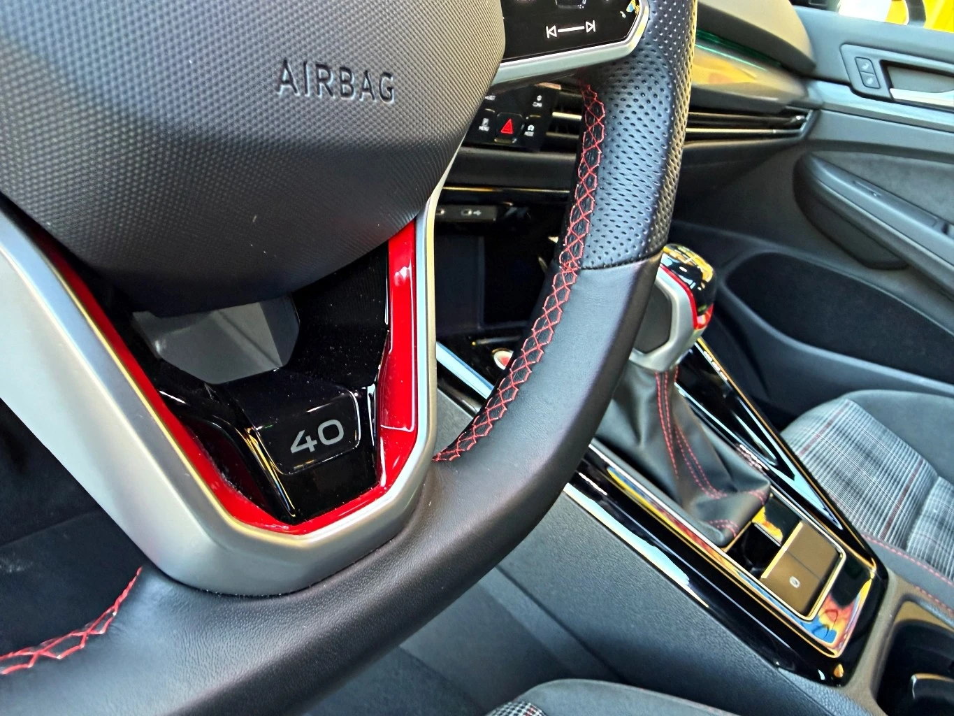 VW Golf 2.0L 4cyl FWD | Mobile.bg � ����������� 17