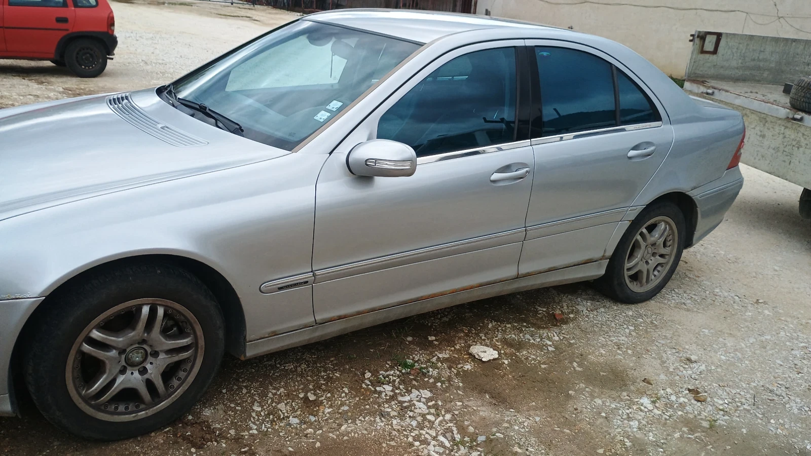 Mercedes-Benz C 200, снимка 4 - Автомобили и джипове - 55068845