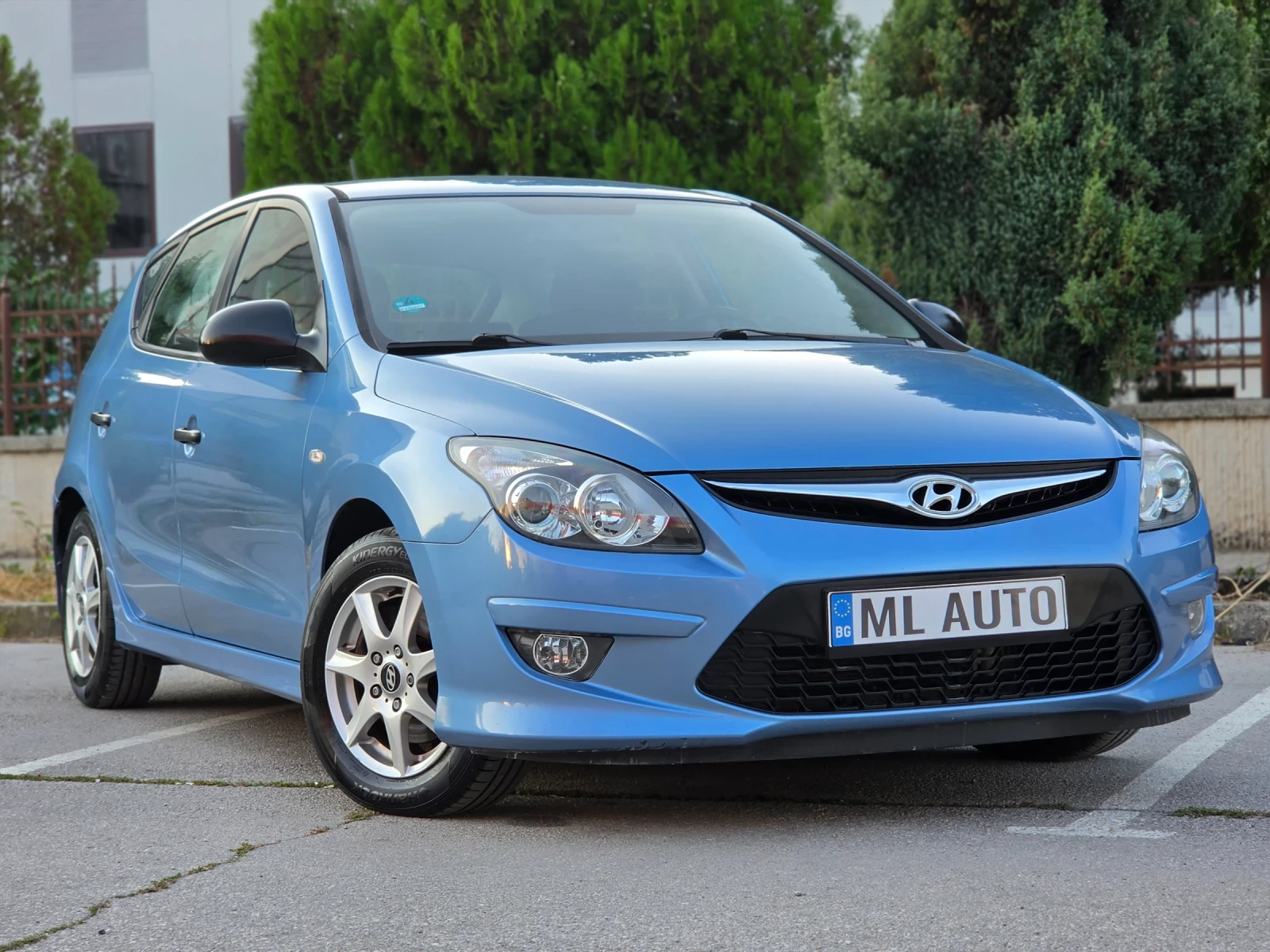 Hyundai I30 1.6CRDI 90hp * КЛИМАТИК * EURO 5 * ЛИЗИНГ * 