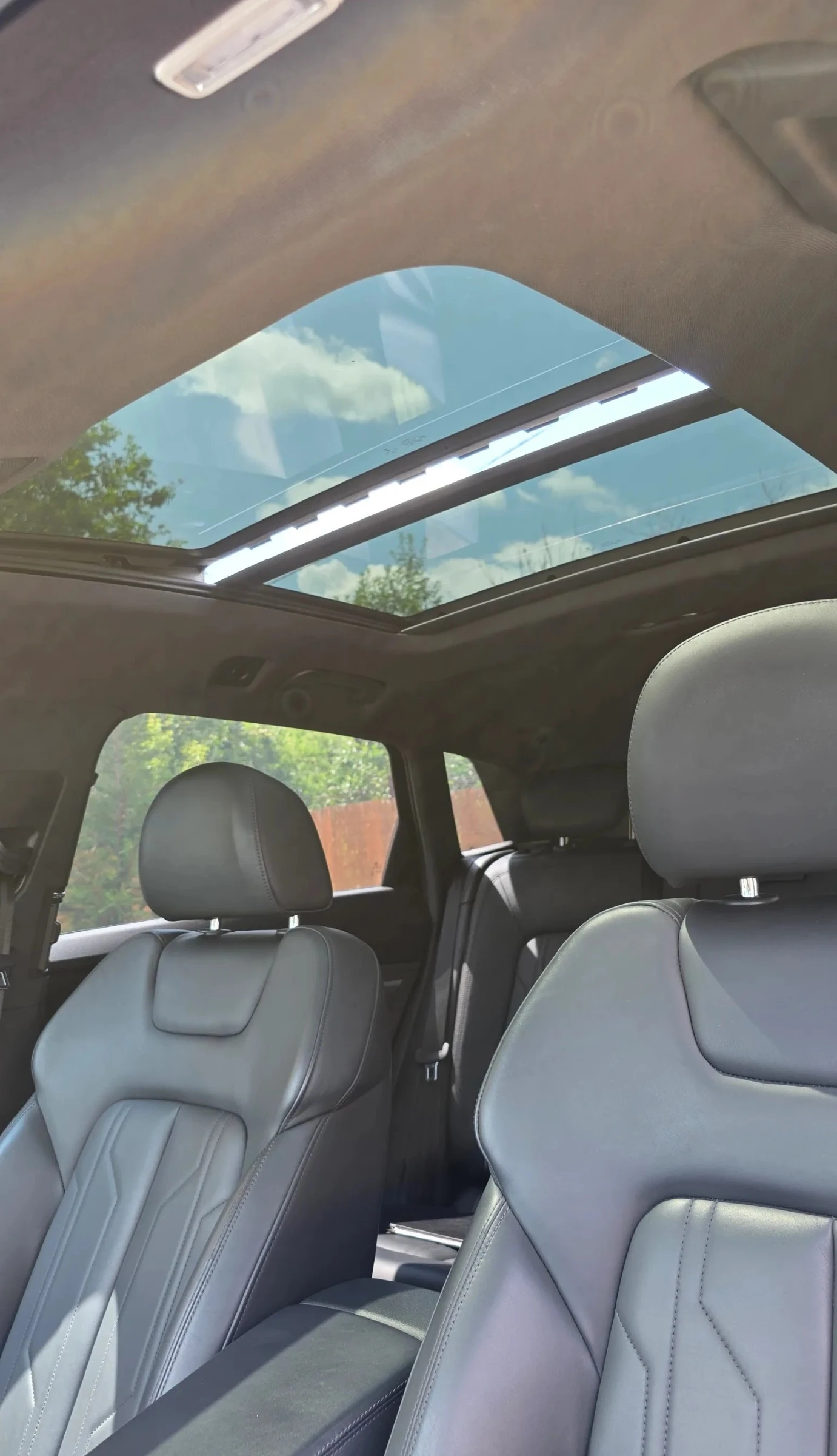 Audi E-Tron 55 Quattro, снимка 7 - Автомобили и джипове - 55687561
