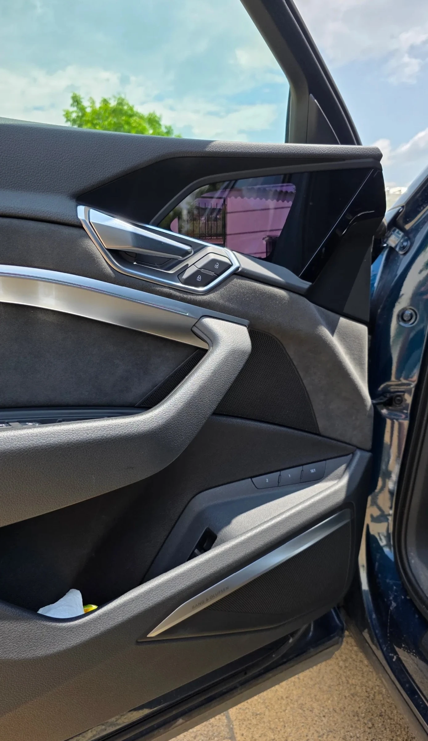 Audi E-Tron 55 Quattro, снимка 8 - Автомобили и джипове - 55687561
