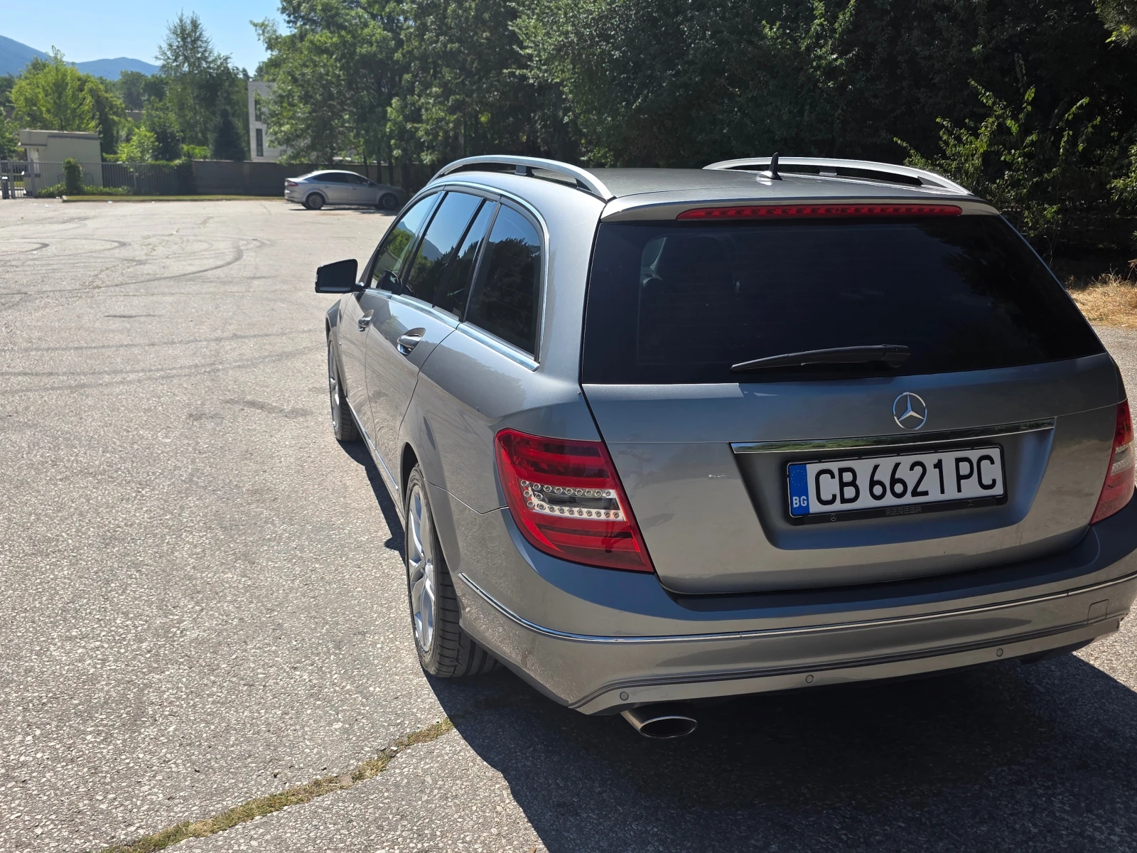 Mercedes-Benz C 220, снимка 4 - Автомобили и джипове - 55691792