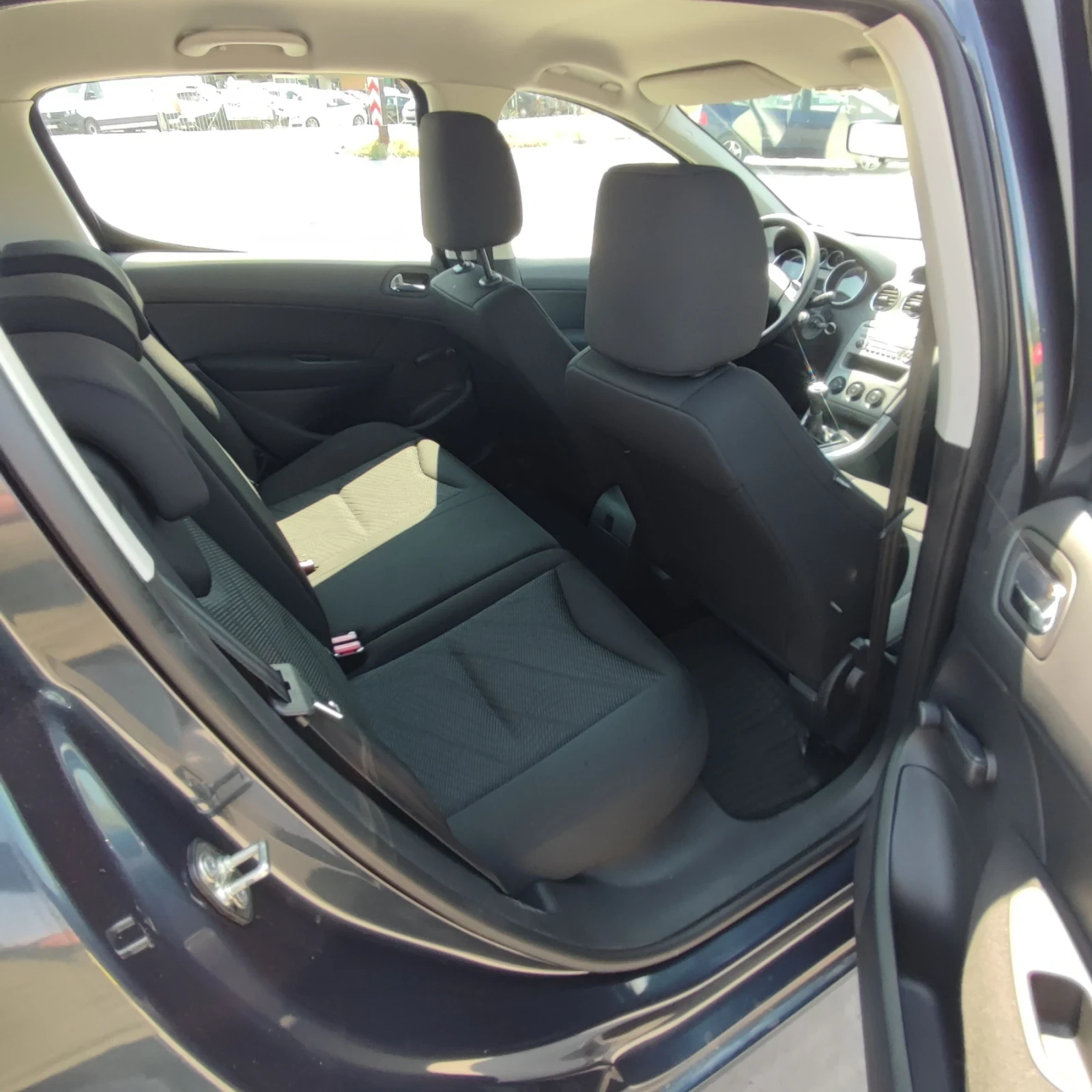 Peugeot 308 1.4i* FACELIFT* 85 хил.км* , снимка 13 - Автомобили и джипове - 55769934