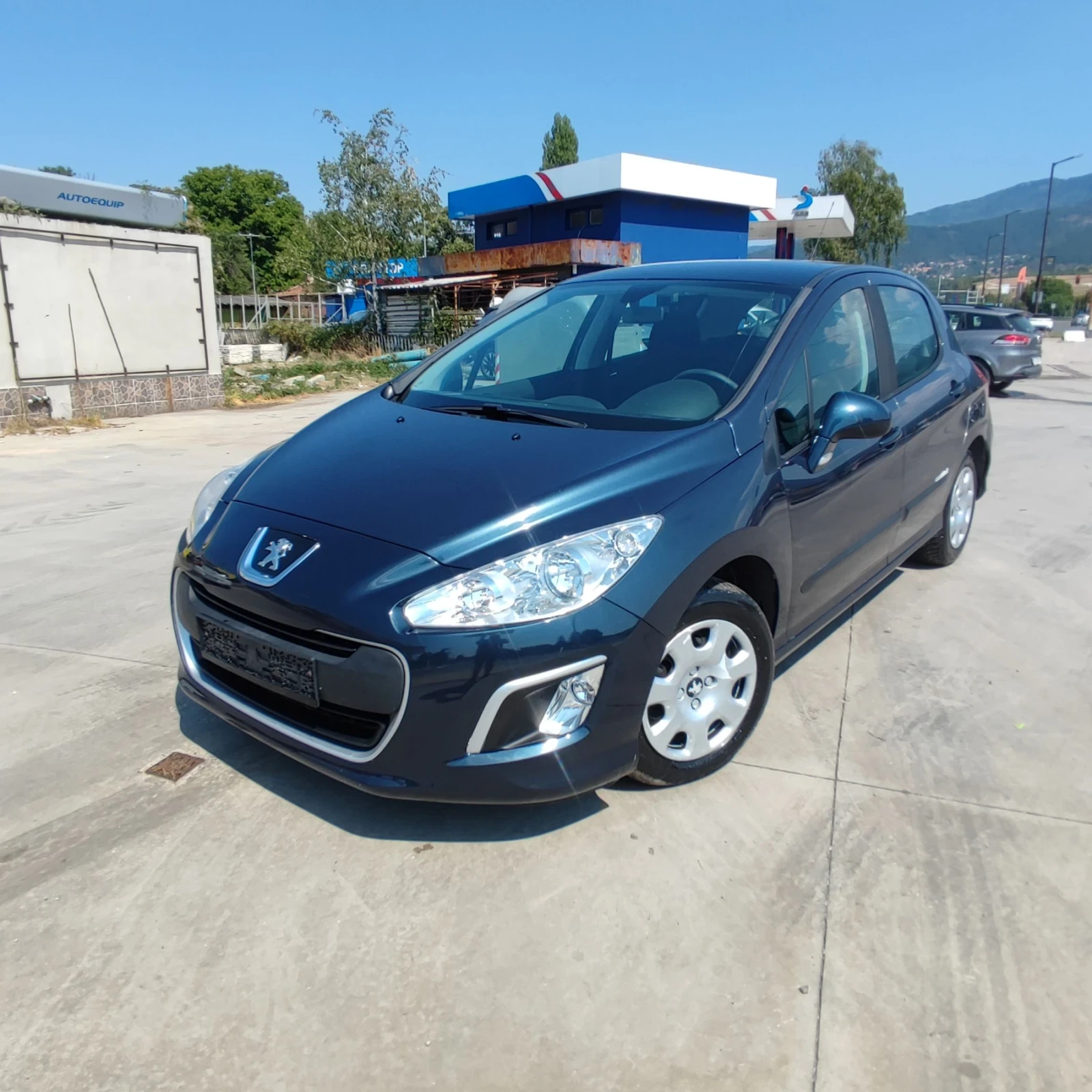 Peugeot 308 1.4i* FACELIFT* 85 хил.км* 