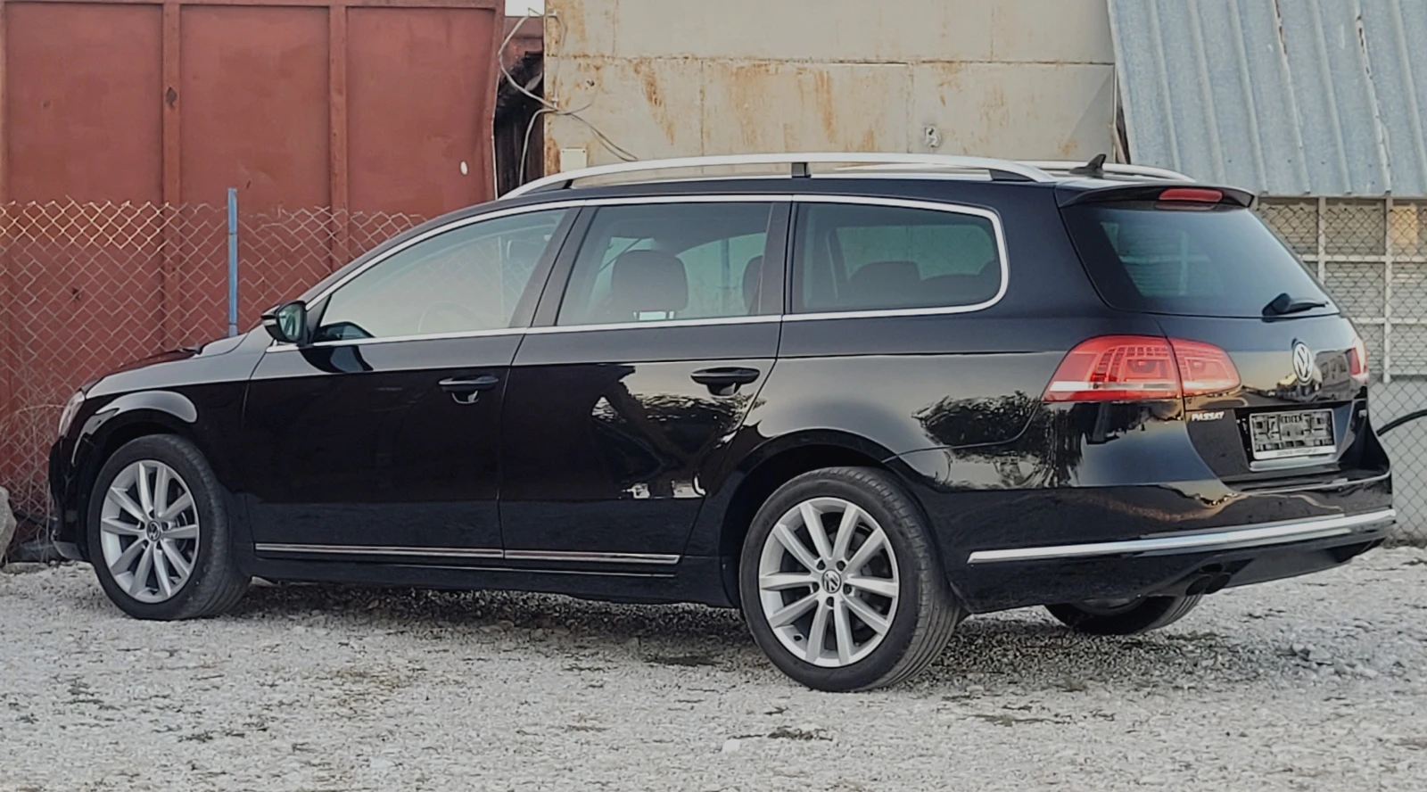 VW Passat 213хкм-Dynaudio-Webasto-Germany-Пълна история, снимка 3 - Автомобили и джипове - 55994536
