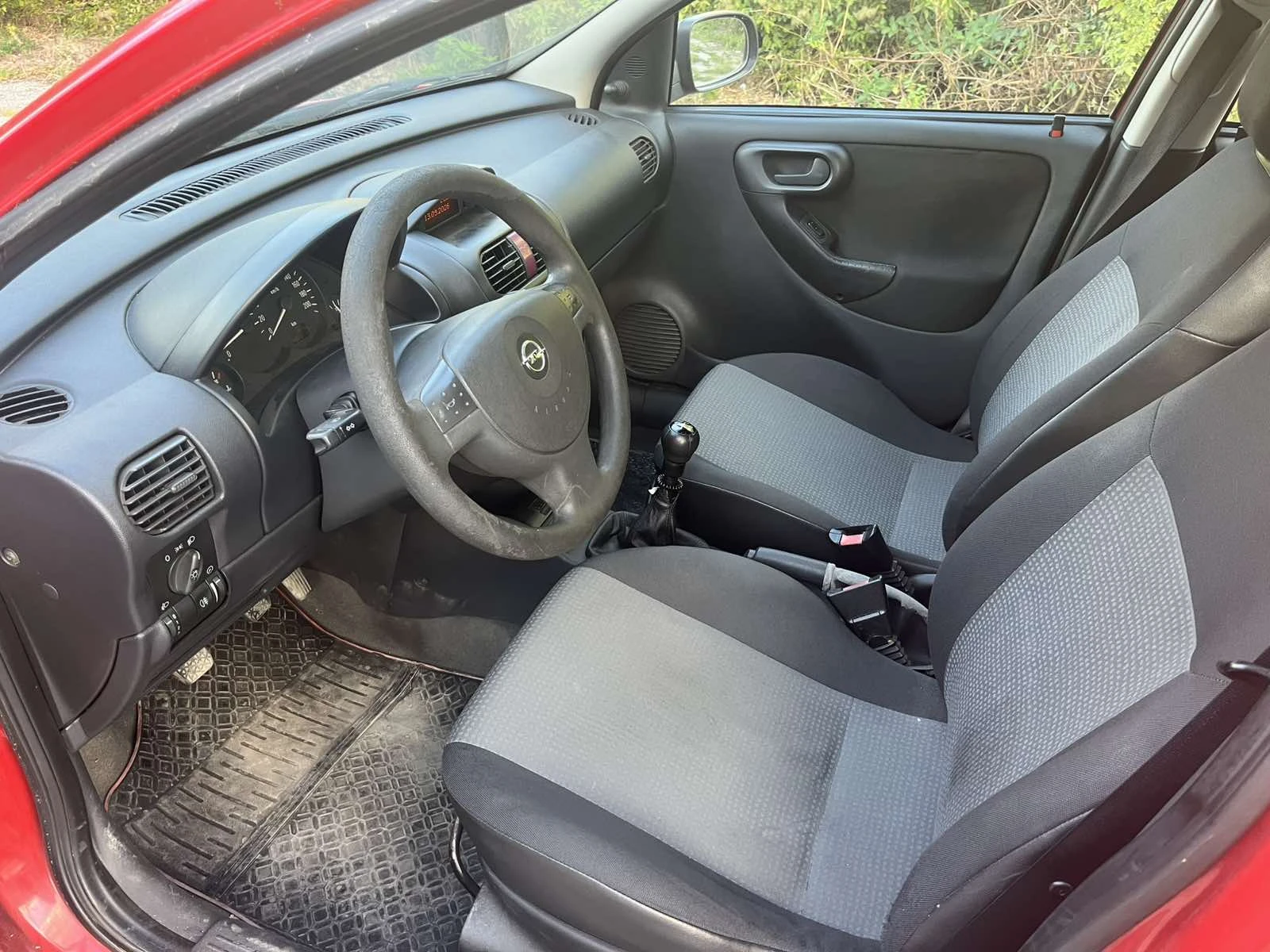 Opel Corsa, снимка 6 - Автомобили и джипове - 56060033
