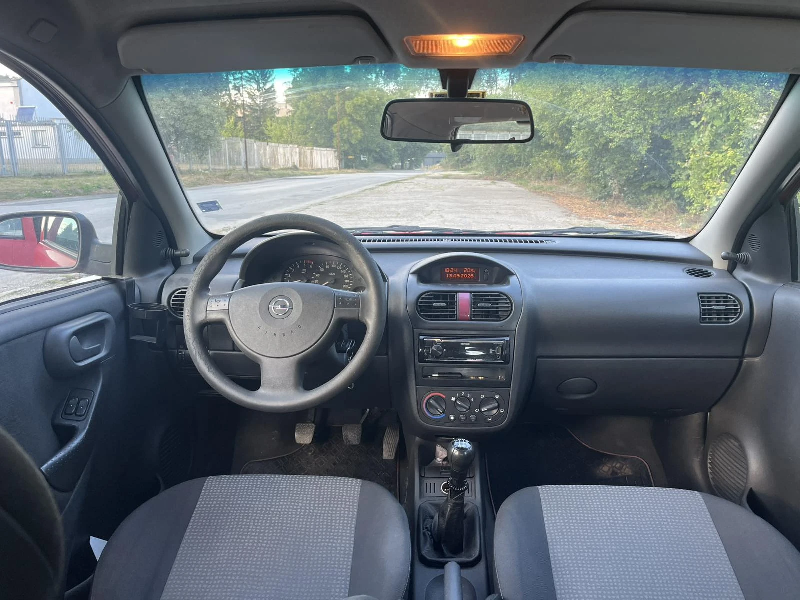 Opel Corsa, снимка 8 - Автомобили и джипове - 56060033