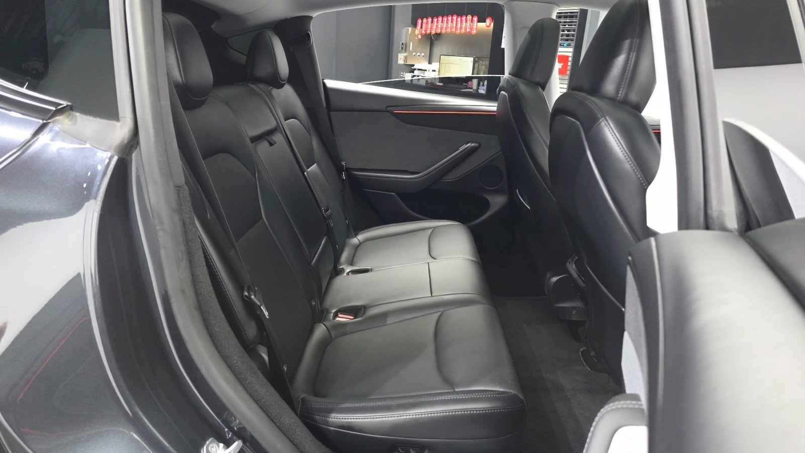 Tesla Model Y LONG RANGE * PERFORMANCE PKG* FULL MAX, снимка 9 - Автомобили и джипове - 56614931