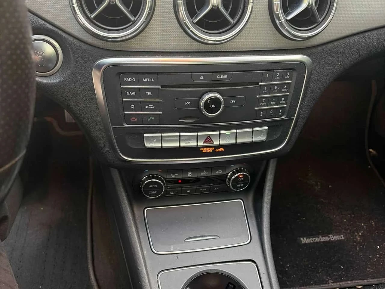 Mercedes-Benz CLA 250, снимка 12 - Автомобили и джипове - 56719643