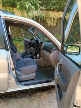 Toyota Rav4 2.0 D4D, снимка 6