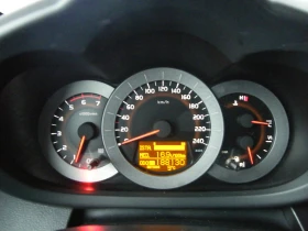Toyota Rav4 2.2D-4D 4x4 136кс - 4550 € / 8899.03 лв. - 77508912 13