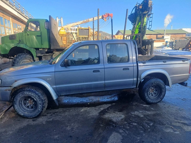 Mazda B2500, снимка 5 - Автомобили и джипове - 48536627