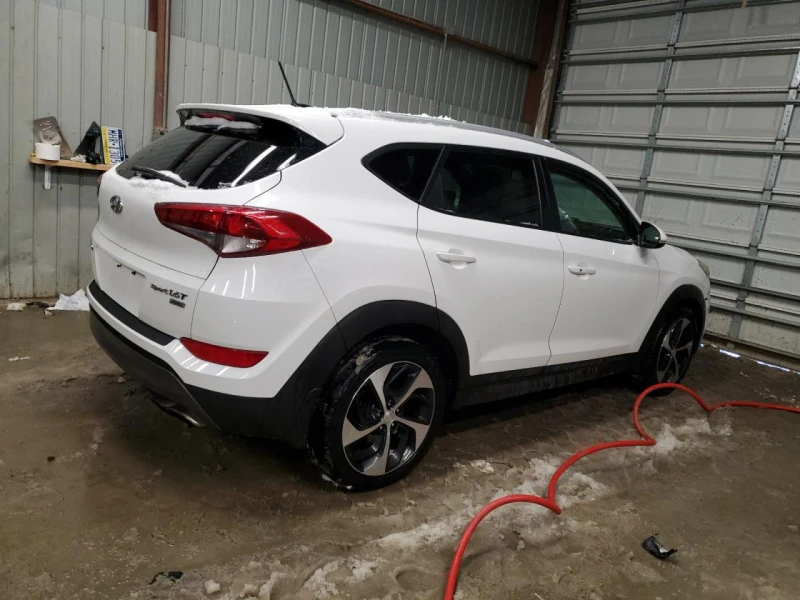 Hyundai Tucson 4x4* 1.6L СЕРВИЗНА ИСТОРИЯ, снимка 3 - Автомобили и джипове - 49069783