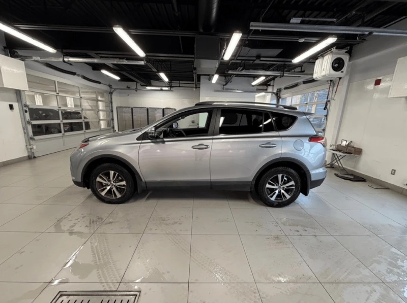 Toyota Rav4 2018 * XLE * CARFAX * ОТ ПРЕДСТАВИТЕЛСТВО, снимка 5 - Автомобили и джипове - 53175527
