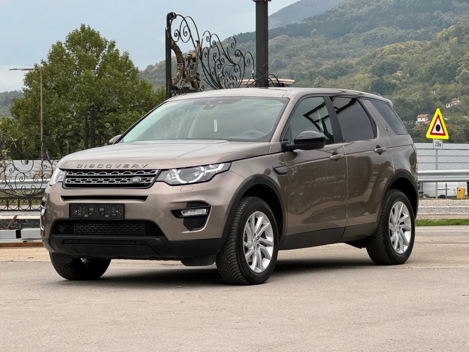 Land Rover Discovery Sport 2.2TD4 ИТАЛИЯ - [1] 