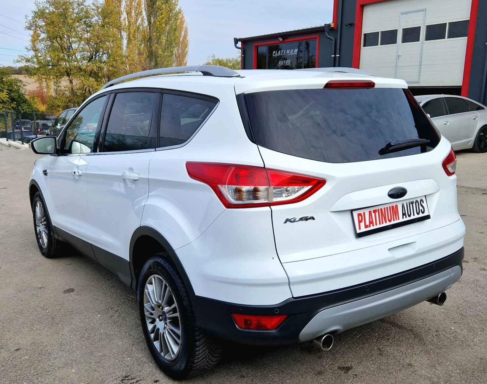 Ford Kuga 2.0TDCI/4X4/PANORAMA/PODGREV/MAXX FULL - изображение 4