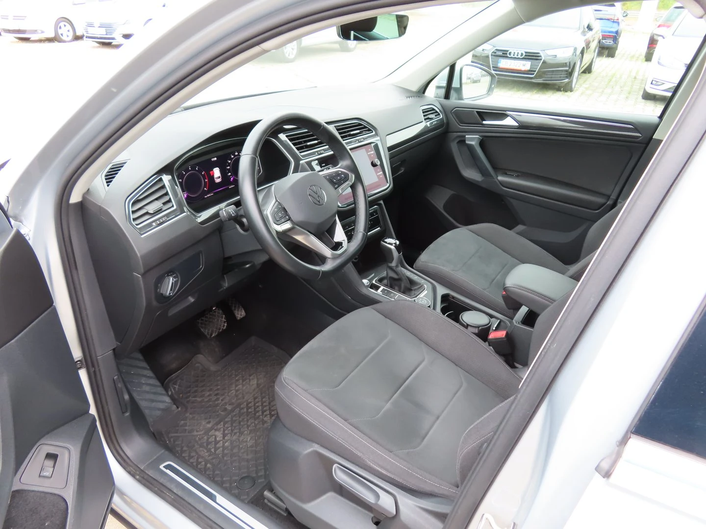 VW Tiguan Elegance 2.0 TSI OPF 4MOTION DSG | Mobile.bg � ����������� 4