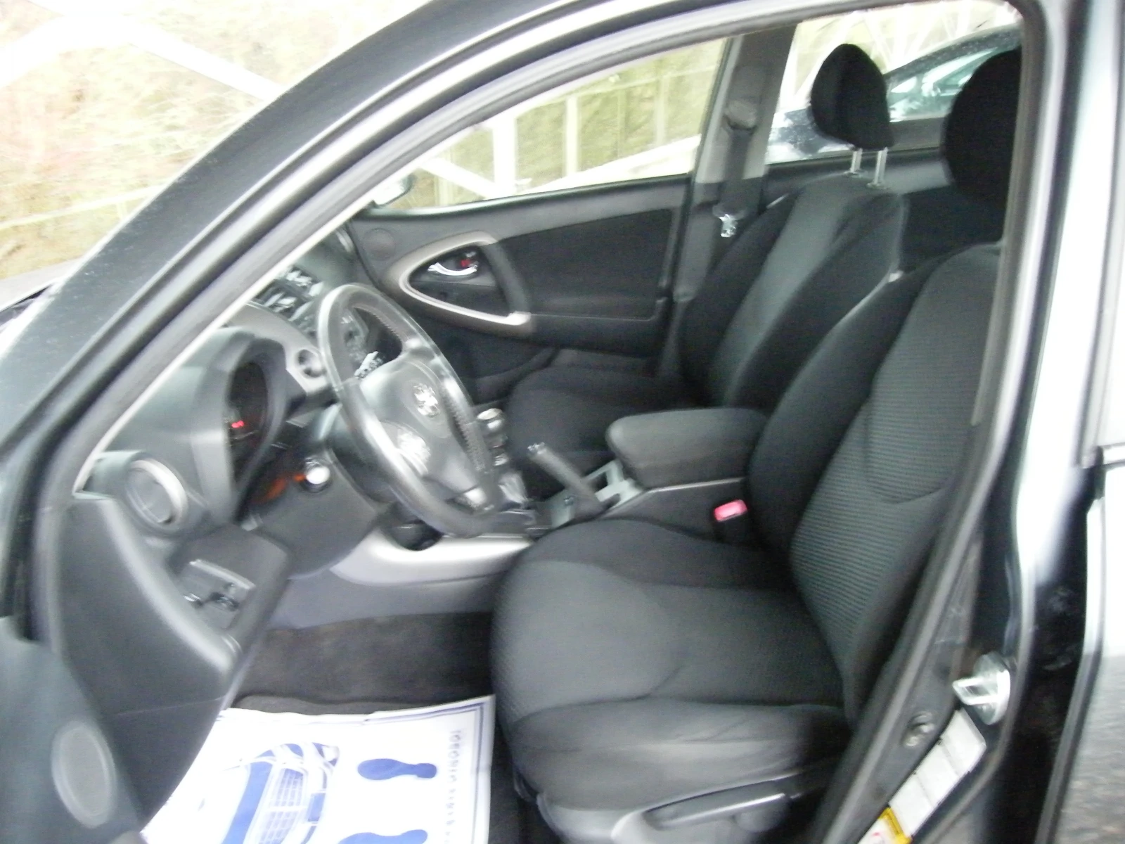 Toyota Rav4 2.2D-4D 4x4 136кс - изображение 8