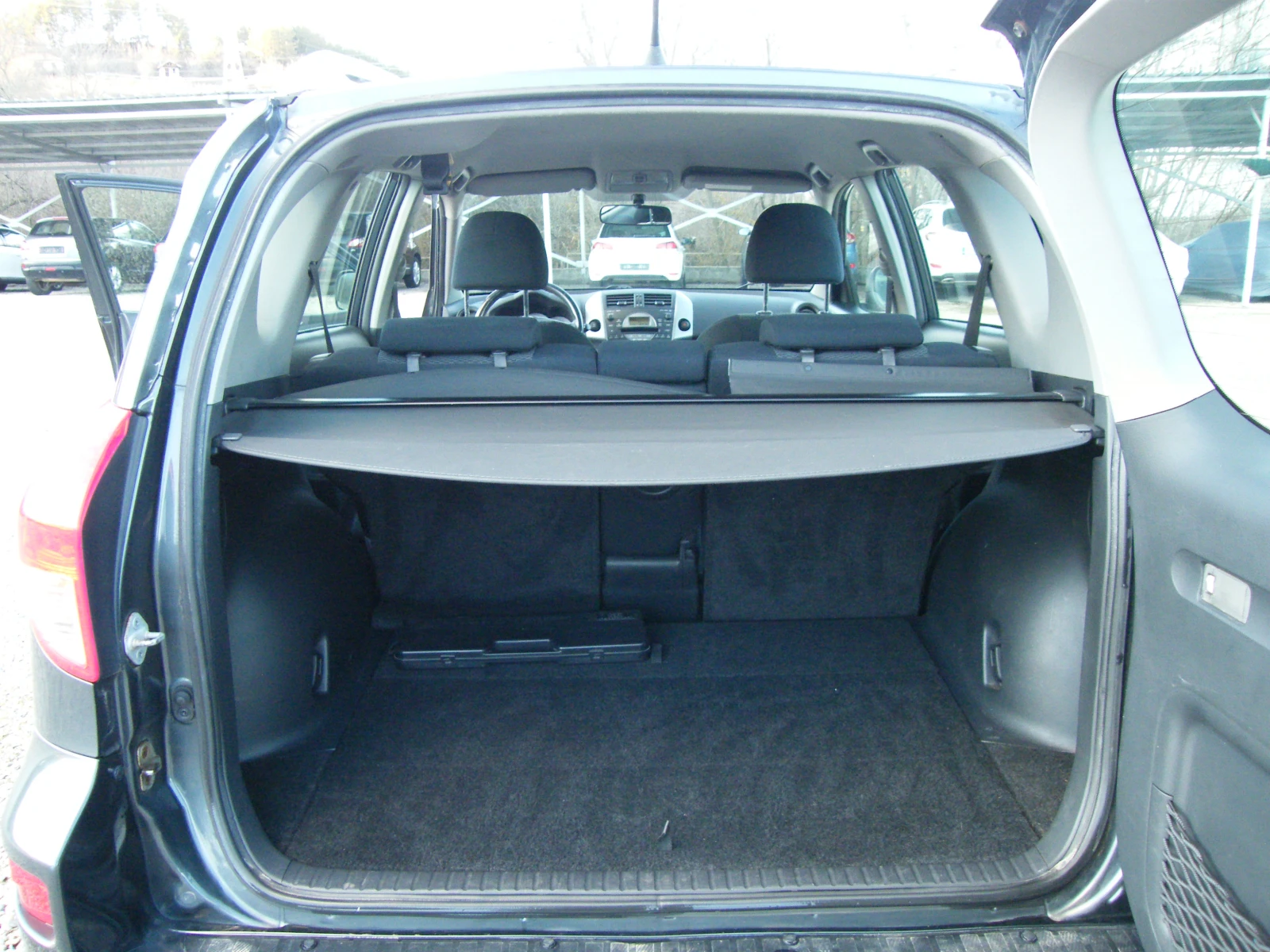 Toyota Rav4 2.2D-4D 4x4 136�� | Mobile.bg � ����������� 13