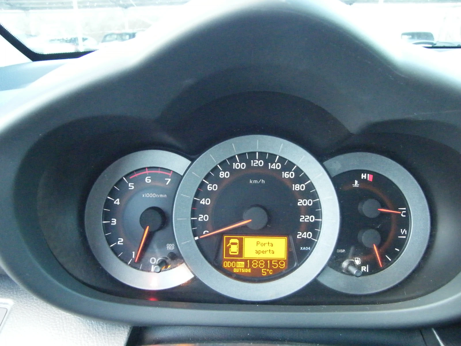 Toyota Rav4 2.2D-4D 4x4 136кс - изображение 9