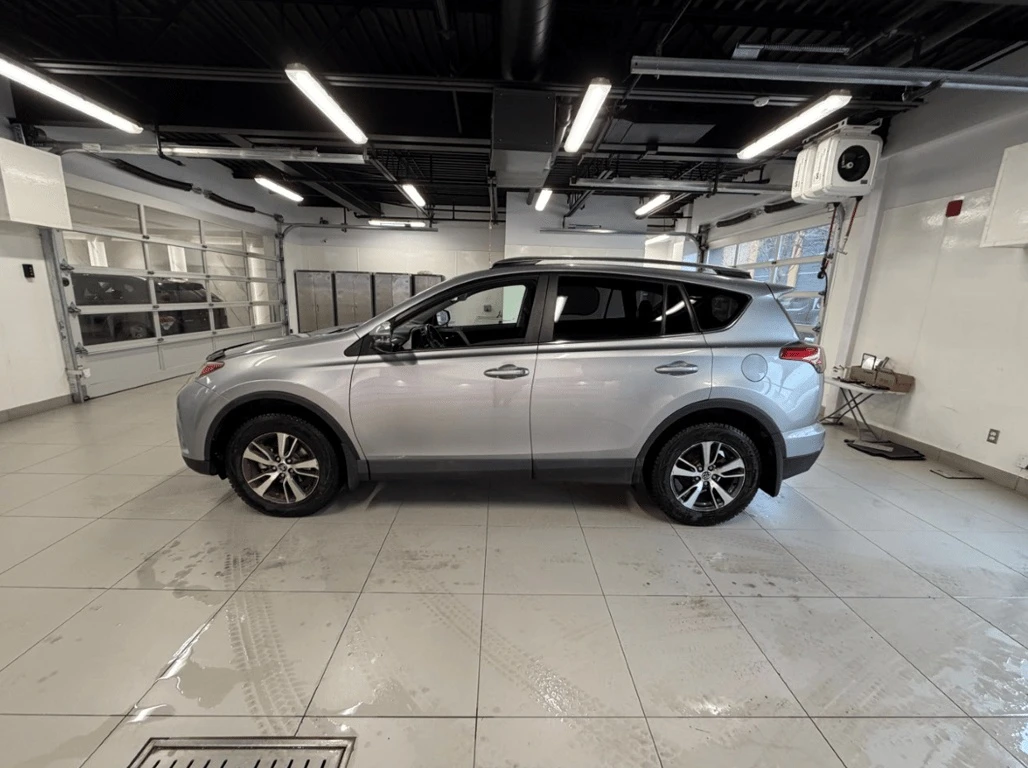 Toyota Rav4 2018 * XLE * CARFAX * ОТ ПРЕДСТАВИТЕЛСТВО - изображение 5