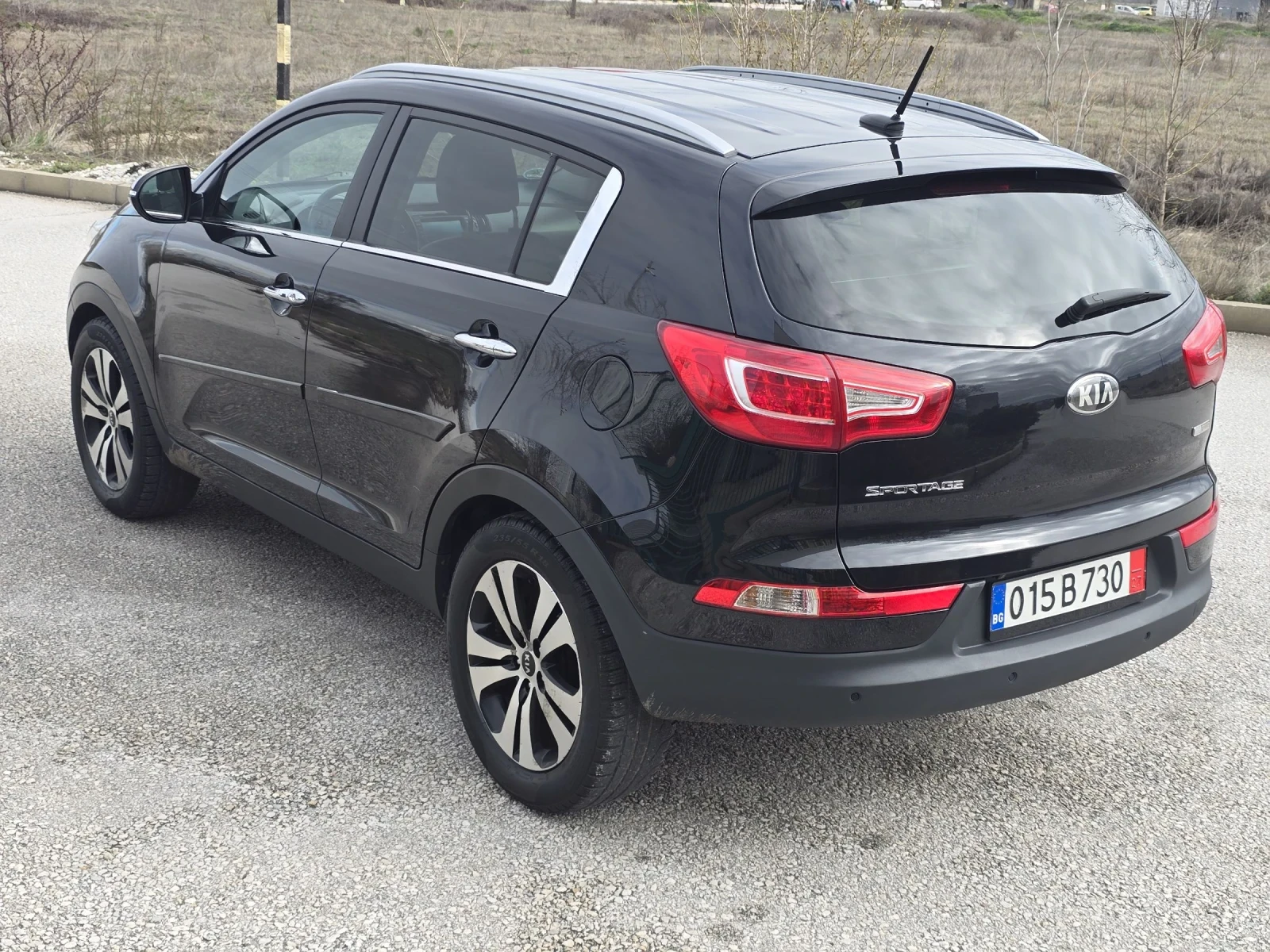 Kia Sportage 2.0i/AVTOMAT/NAVI, снимка 6 - Автомобили и джипове - 54076884
