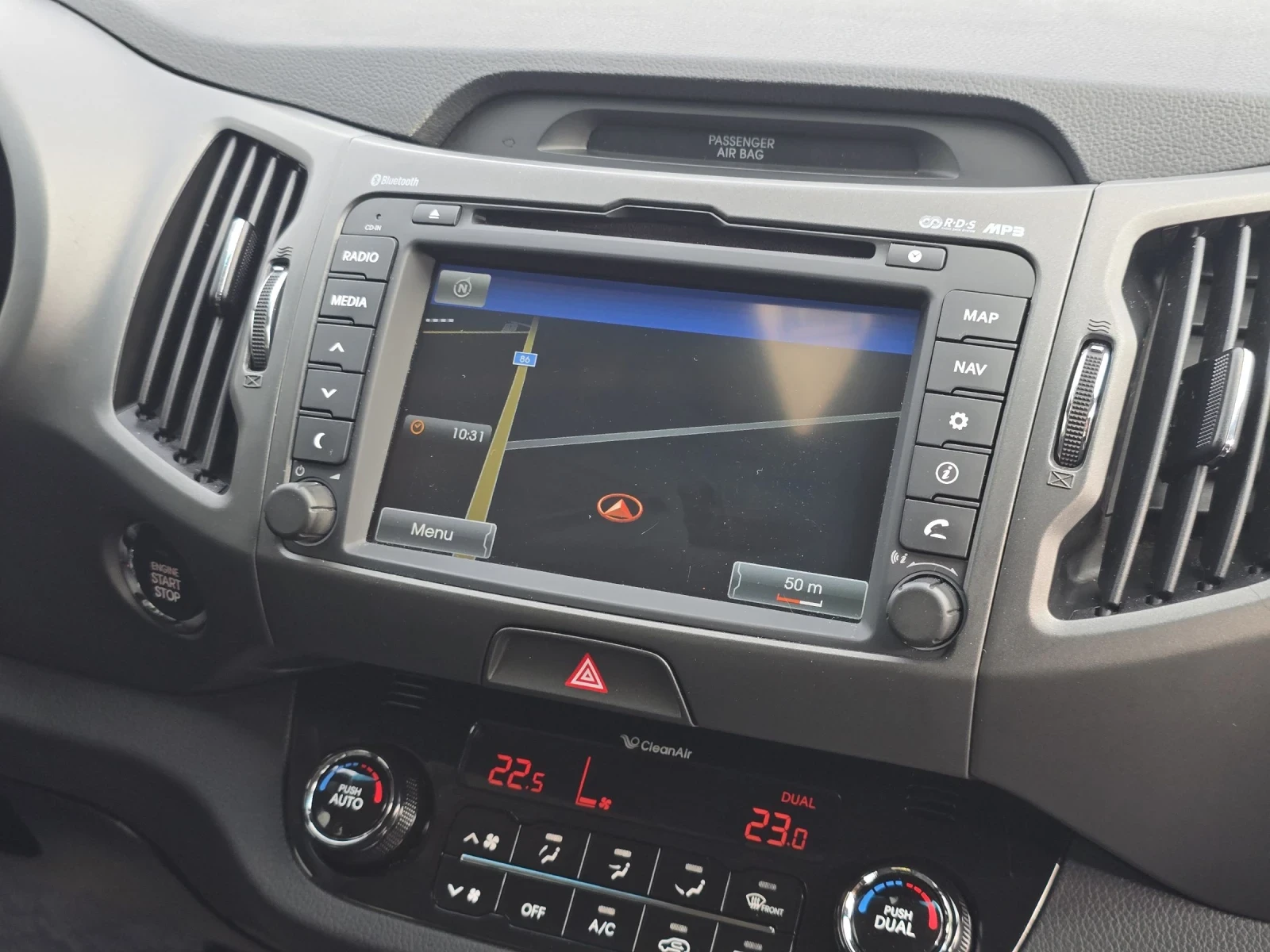 Kia Sportage 2.0i/AVTOMAT/NAVI, снимка 12 - Автомобили и джипове - 54076884