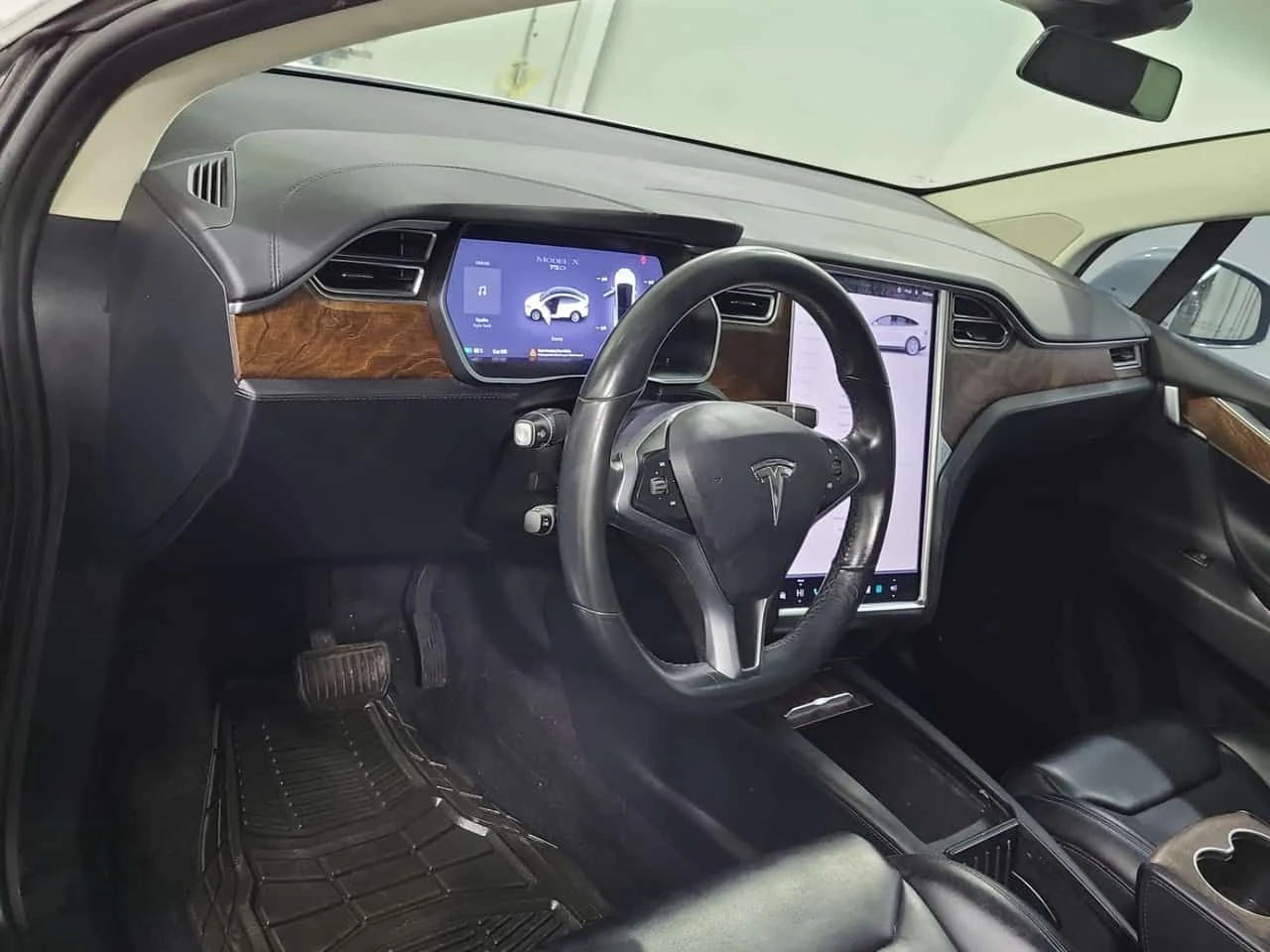 Tesla Model X * AWD * PANO* KEYLESS* ПОДГРЕВ* , снимка 2 - Автомобили и джипове - 54155731