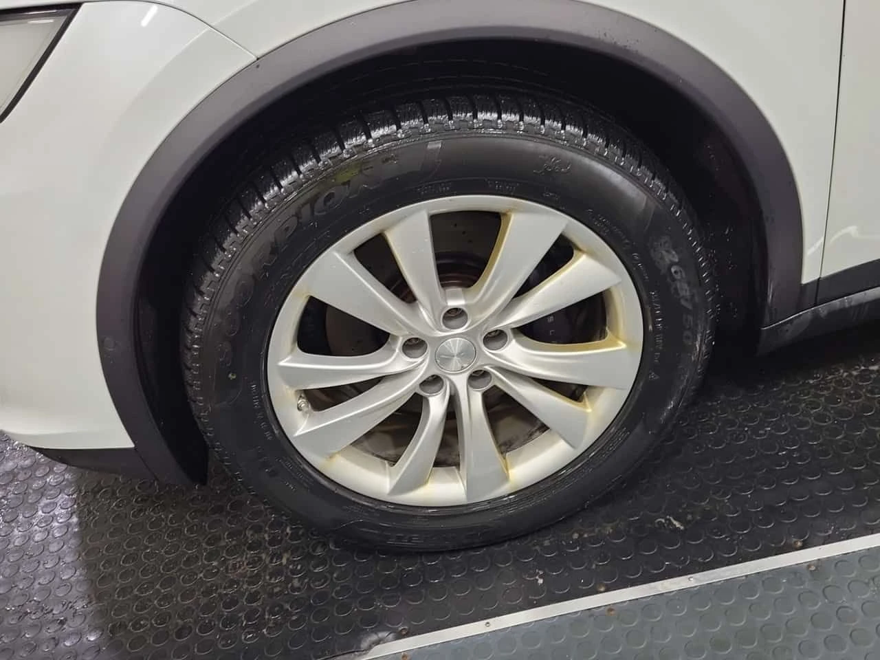 Tesla Model X * AWD * PANO* KEYLESS* ПОДГРЕВ* , снимка 7 - Автомобили и джипове - 54155731