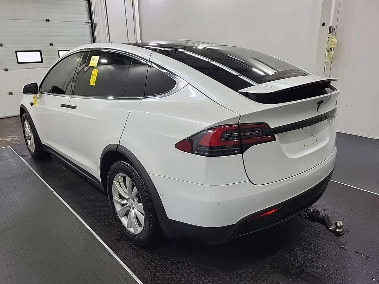 Tesla Model X * AWD * PANO* KEYLESS* ПОДГРЕВ* , снимка 4 - Автомобили и джипове - 54155731