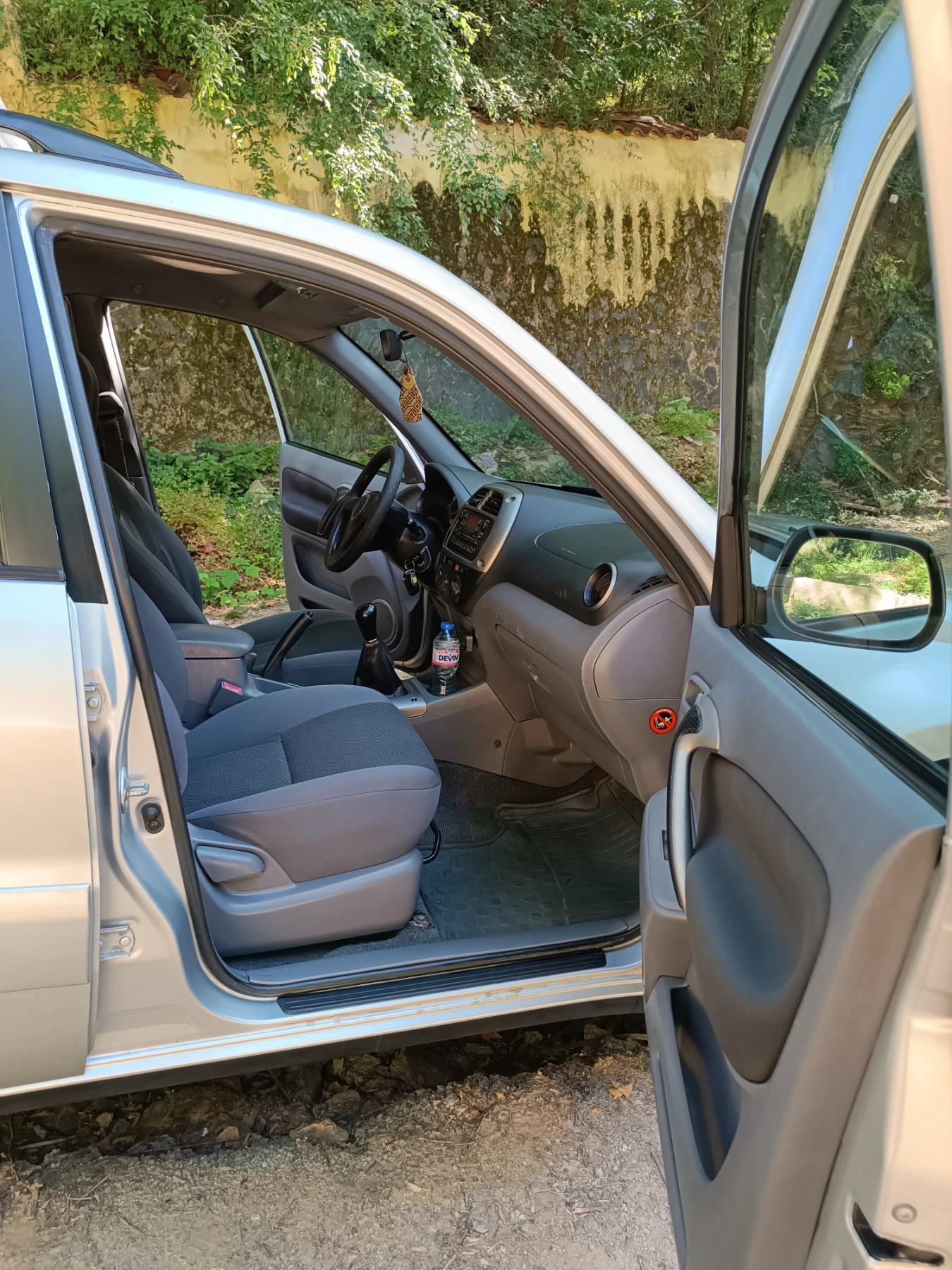 Toyota Rav4 2.0 D4D, снимка 6 - Автомобили и джипове - 54877166