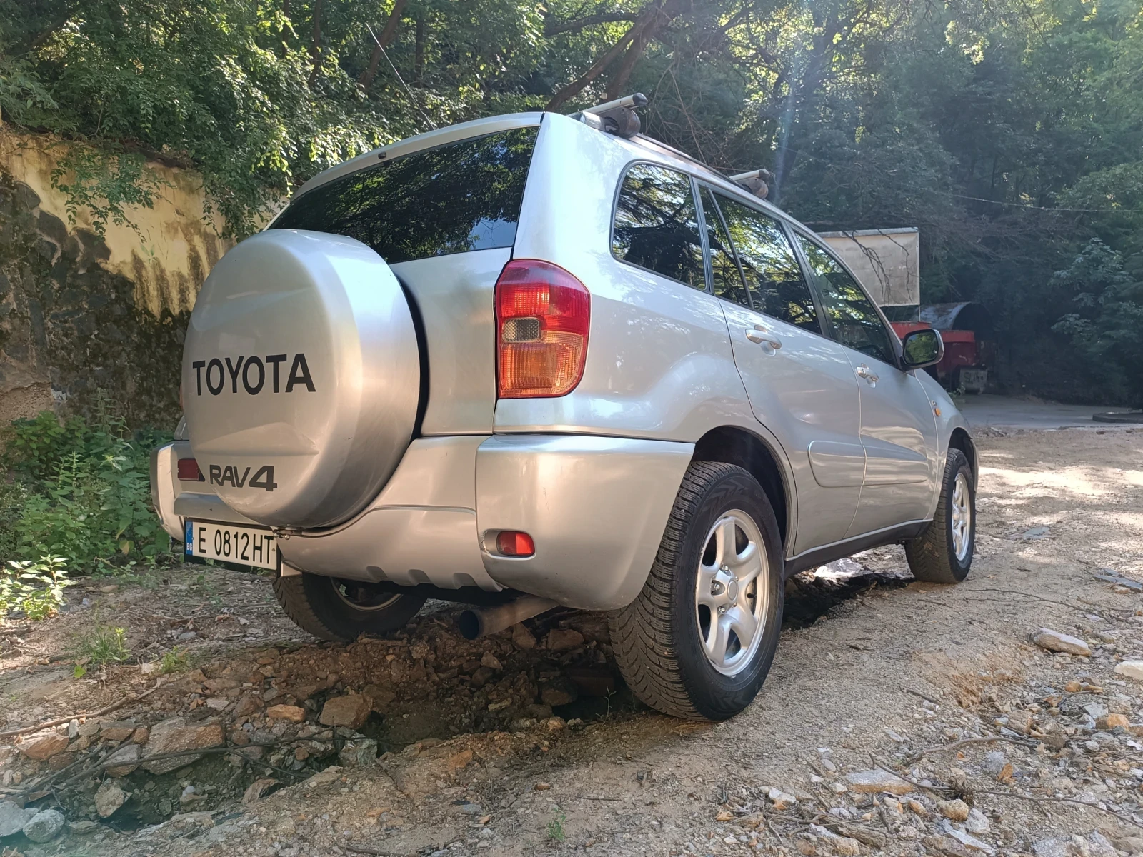 Toyota Rav4 2.0 D4D, снимка 13 - Автомобили и джипове - 54877166