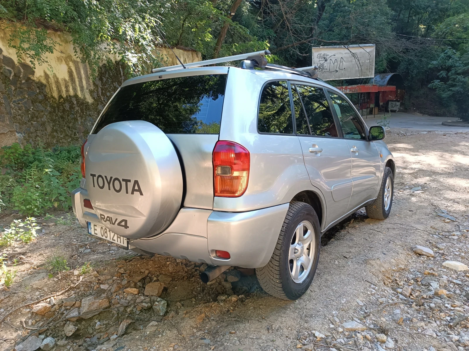 Toyota Rav4 2.0 D4D, снимка 3 - Автомобили и джипове - 54877166
