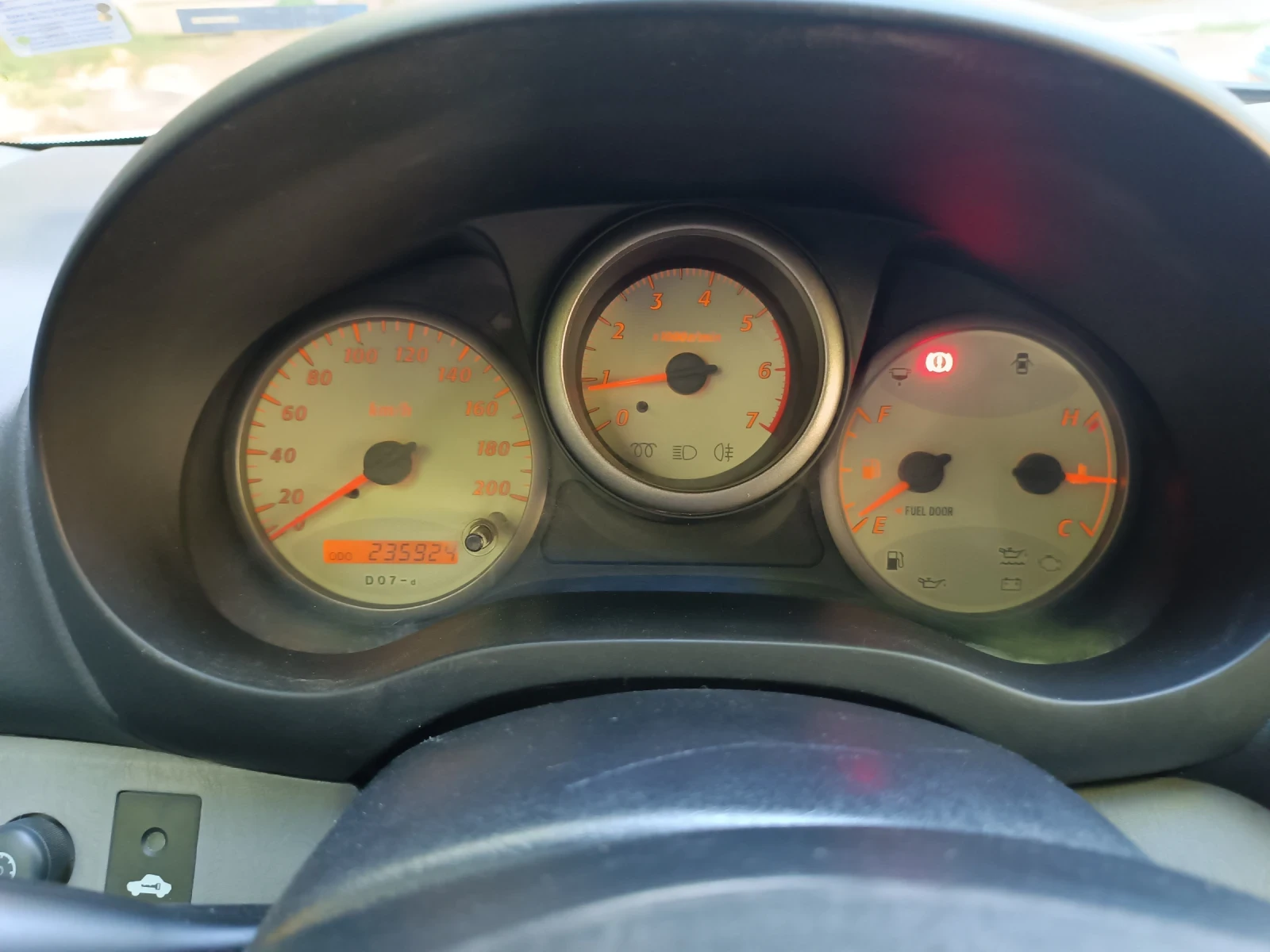 Toyota Rav4 2.0 D4D, снимка 10 - Автомобили и джипове - 54877166