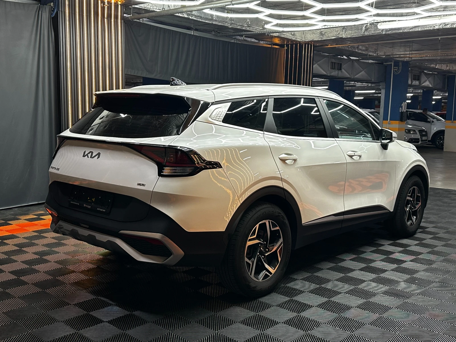 Kia Sportage 2.0d 184 к.с./4x4/Кожа/Вентилация/ Ел.седалки/Full, снимка 4 - Автомобили и джипове - 55628691