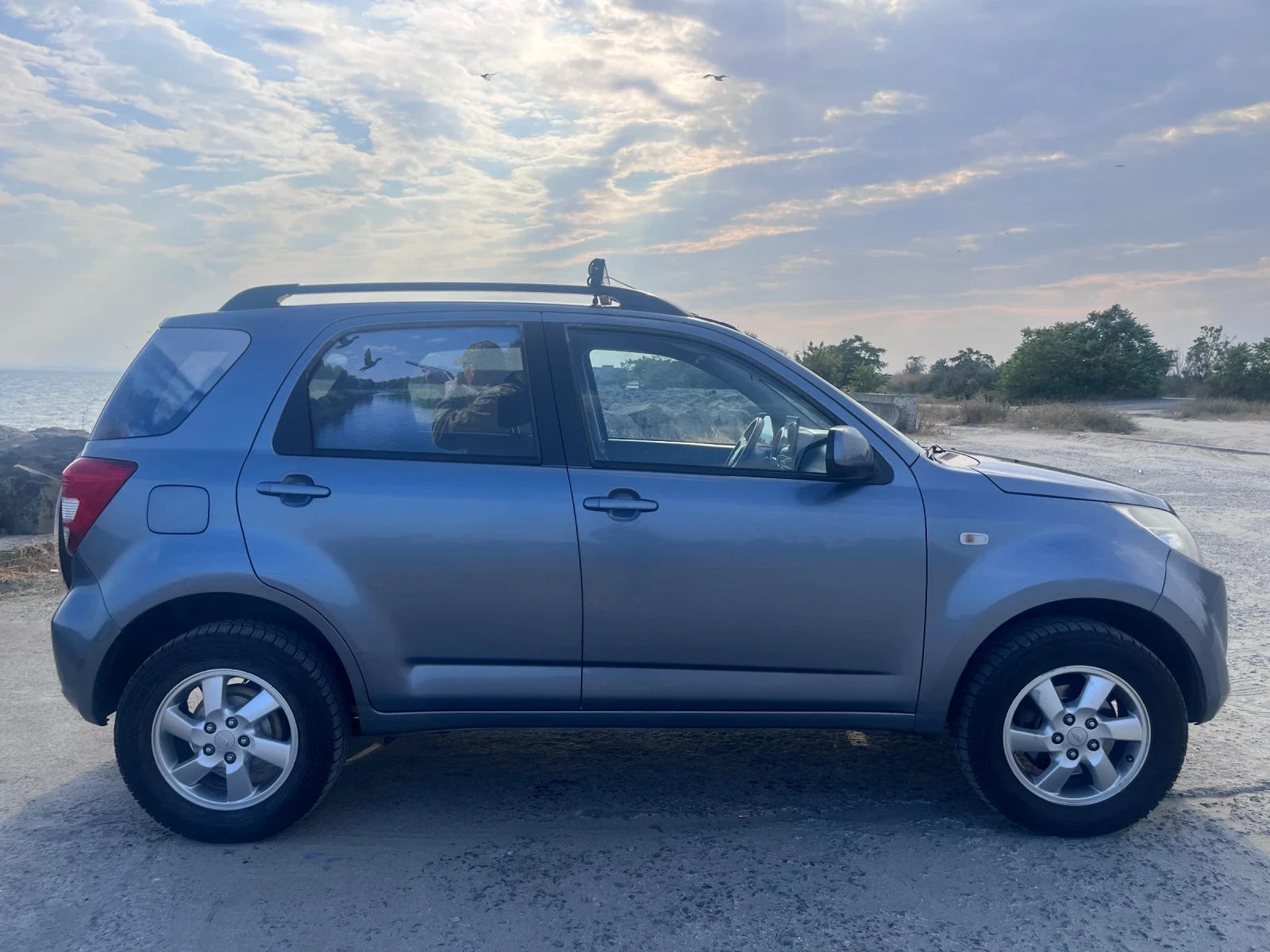 Daihatsu Terios 1.5 , снимка 4 - Автомобили и джипове - 55790932